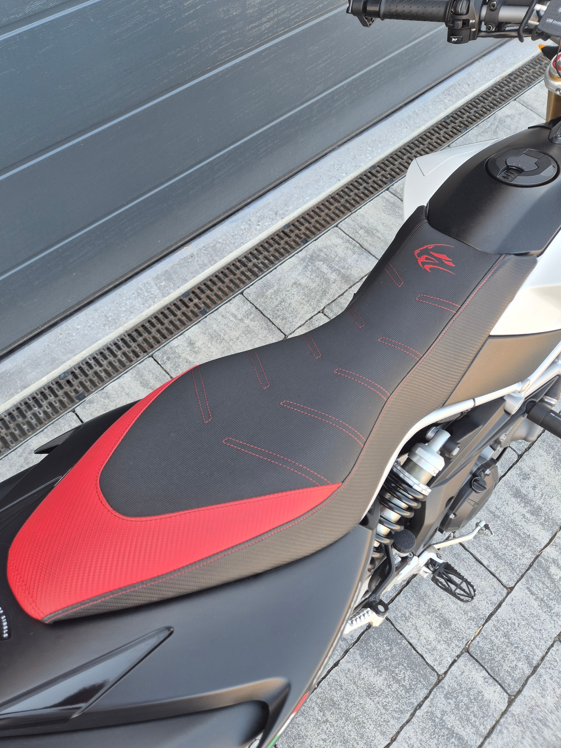 APRILIA Dorsoduro SMV 750-image-10