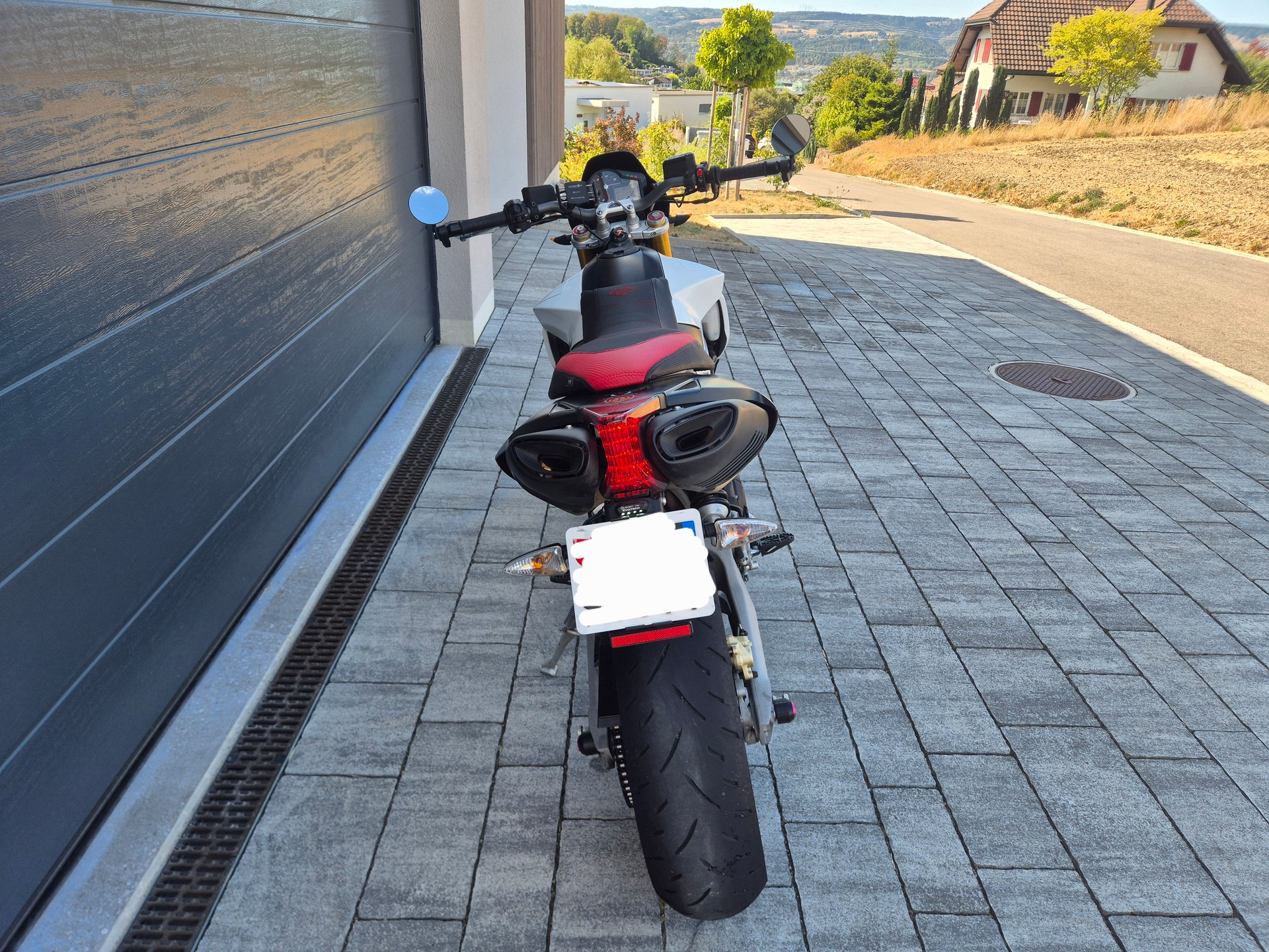 APRILIA Dorsoduro SMV 750-image-5