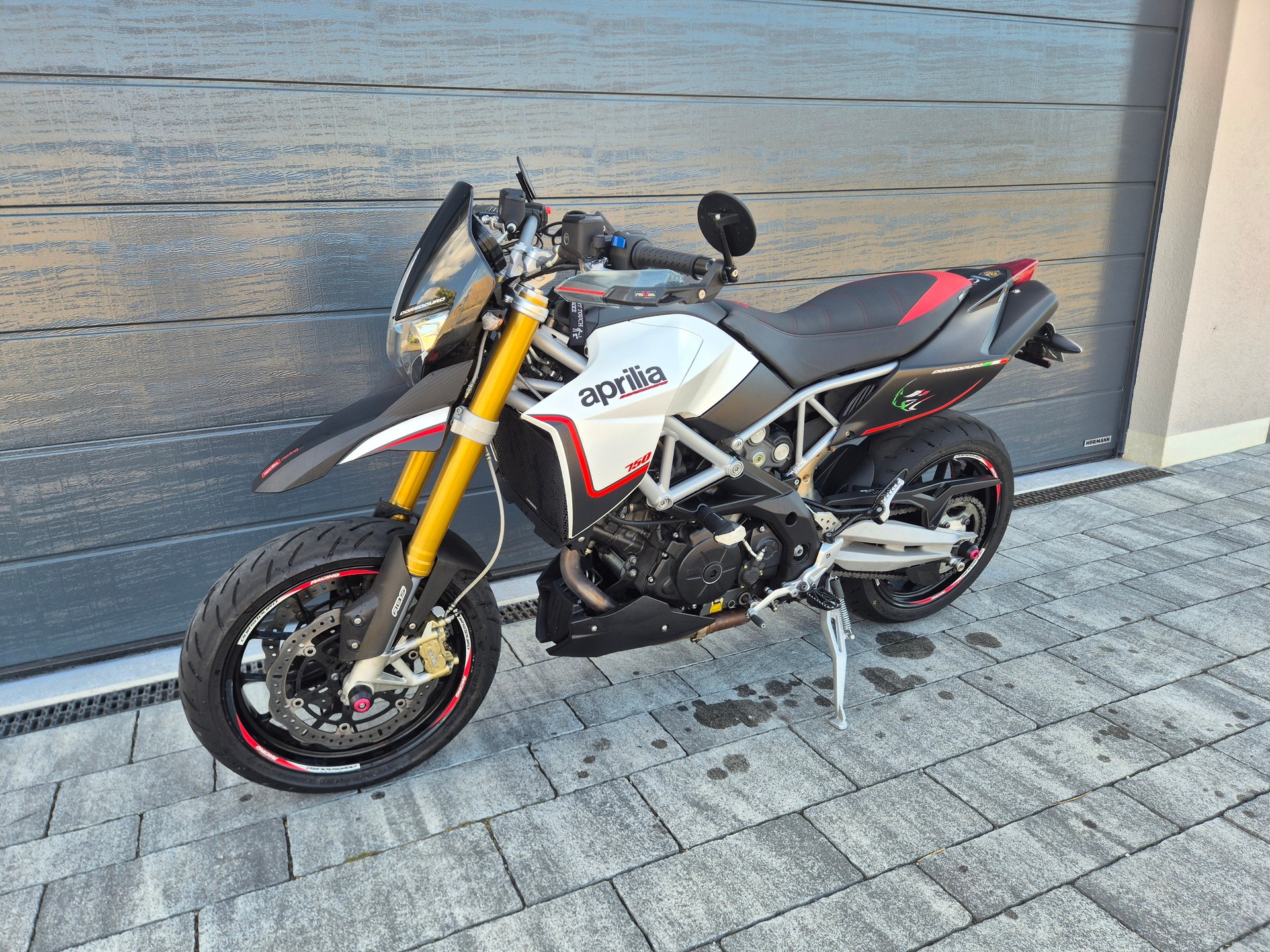APRILIA Dorsoduro SMV 750-image-3