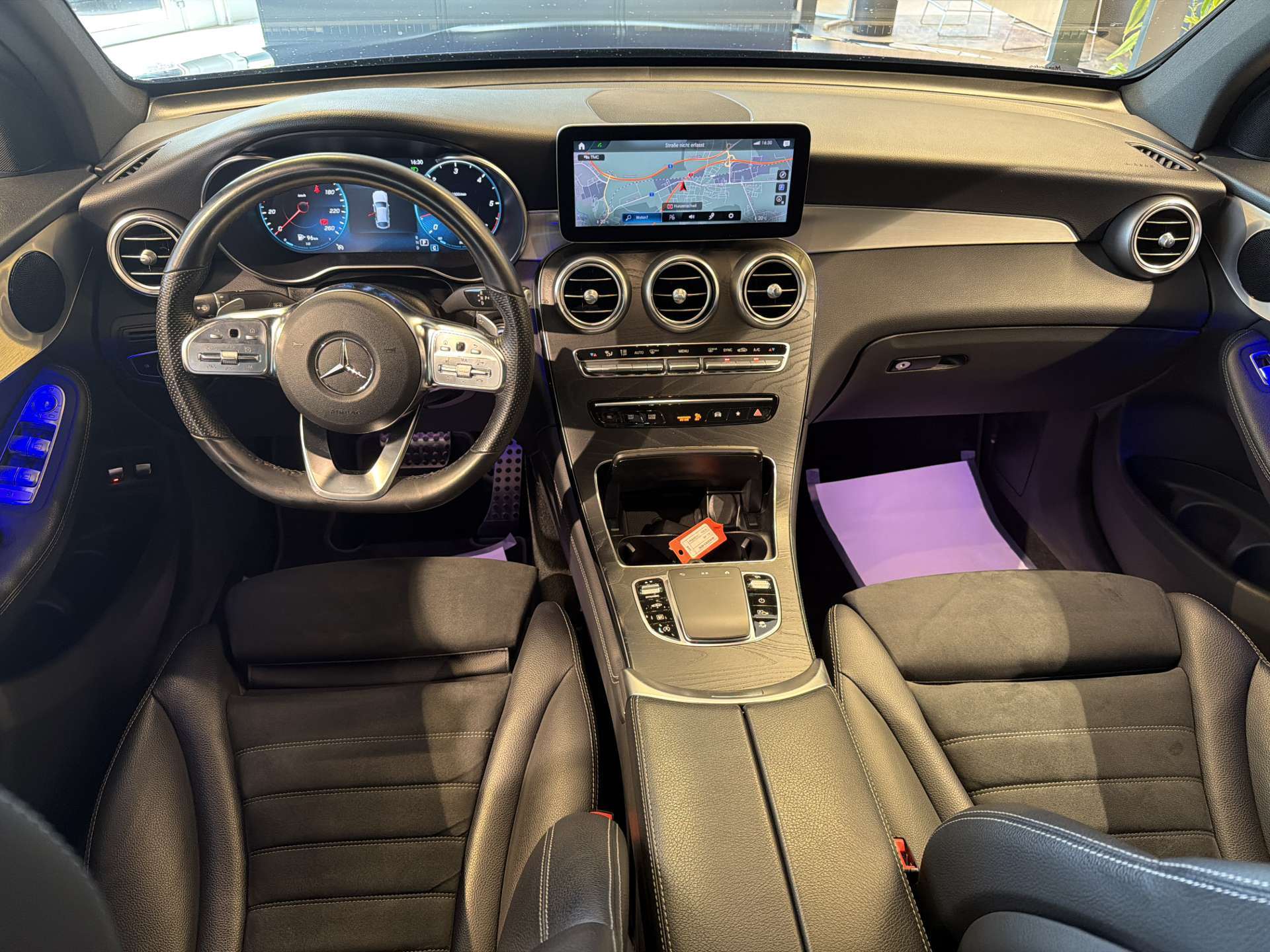 MERCEDES-BENZ GLC Coupé 400 d 330PS AMG-Line 4Matic G-Tronic Automat-image-14