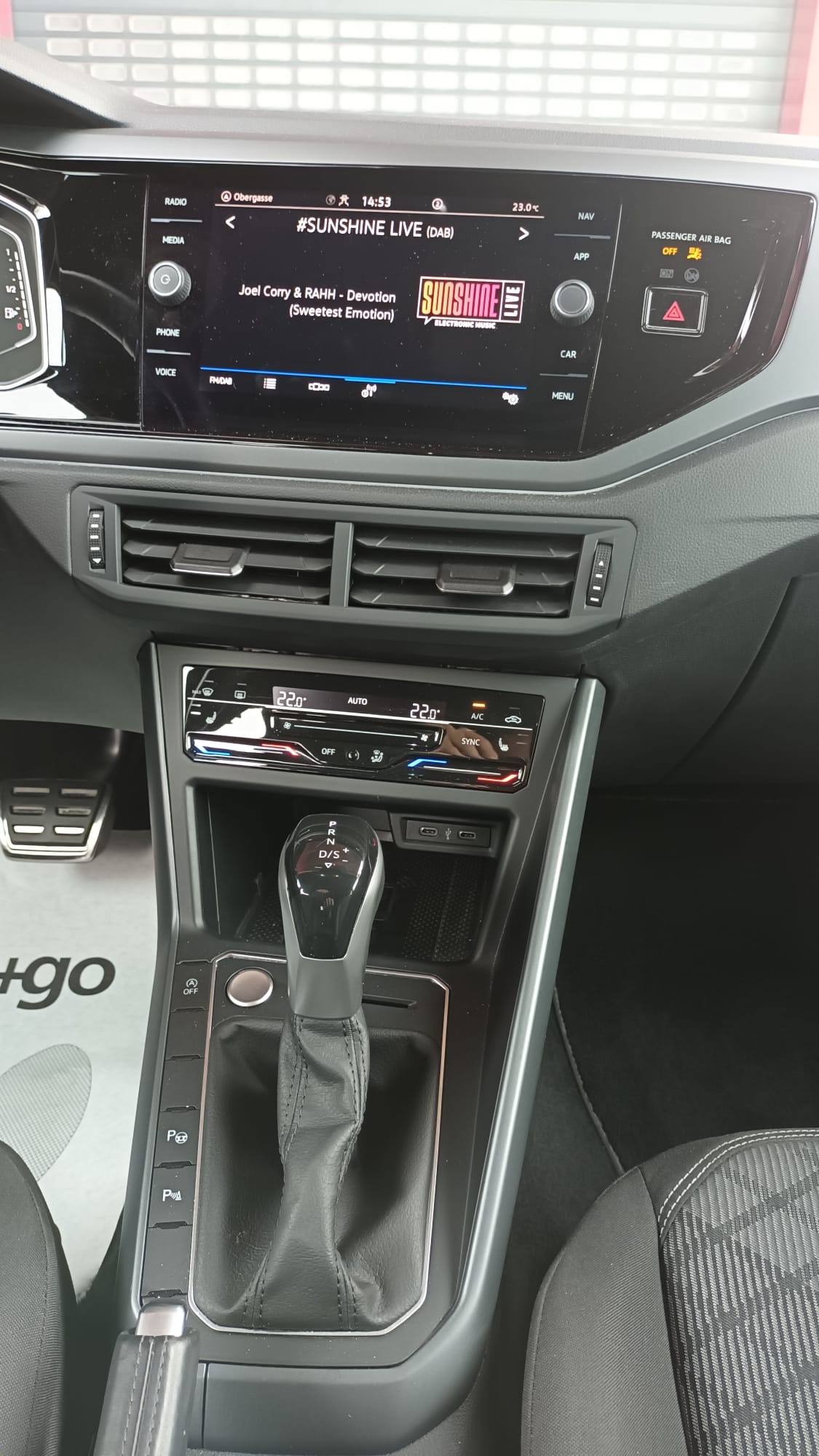 VW Taigo 1.0 TSI R-Line DSG-image-10