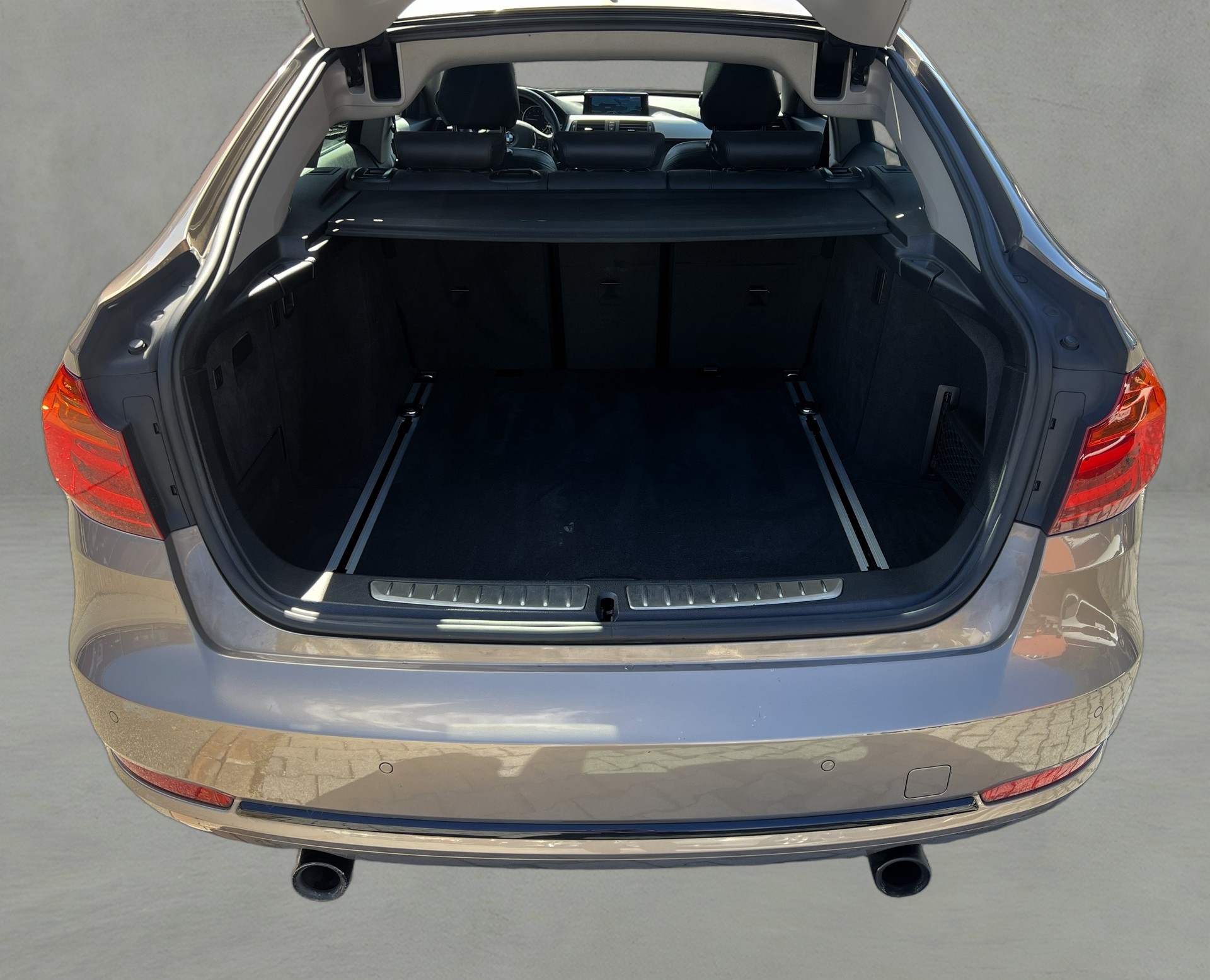 BMW 335i GT xDrive Sport Line Steptronic-image-10