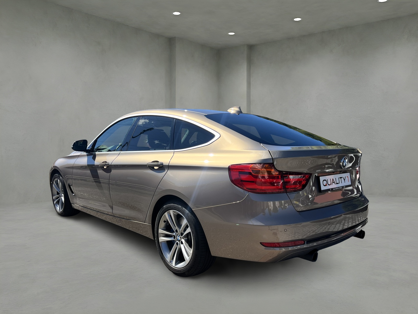BMW 335i GT xDrive Sport Line Steptronic-showroom-element-2