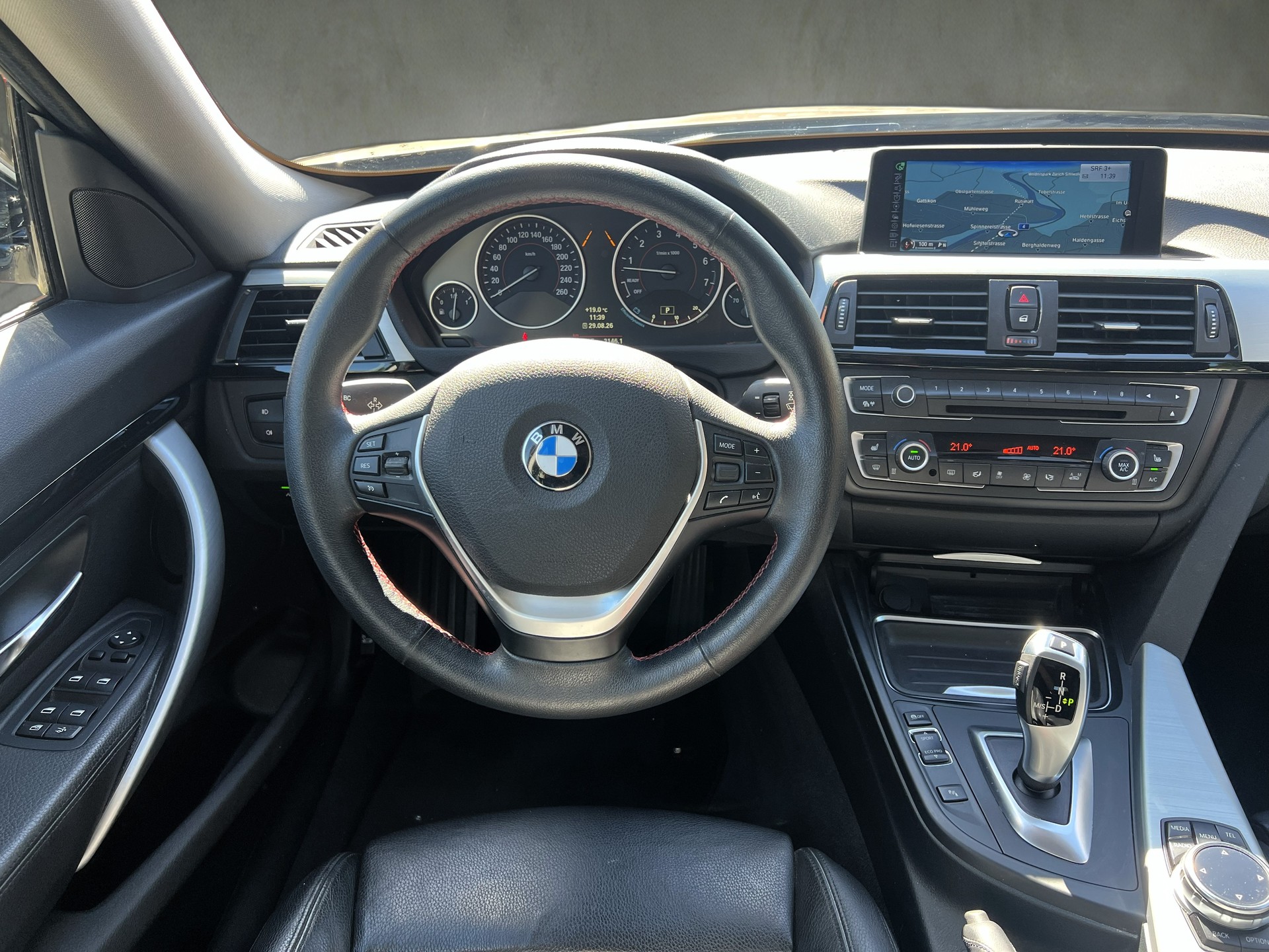 BMW 335i GT xDrive Sport Line Steptronic-image-24