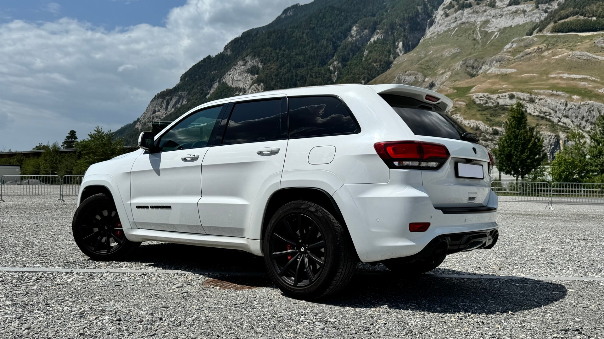 JEEP 6.4 V8 HEMI SRT8-image-3