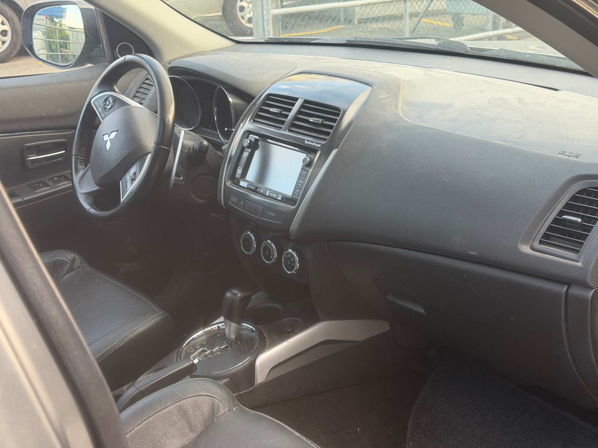 MITSUBISHI ASX 2.2 DID Navigator 4WD Automatic-image-6
