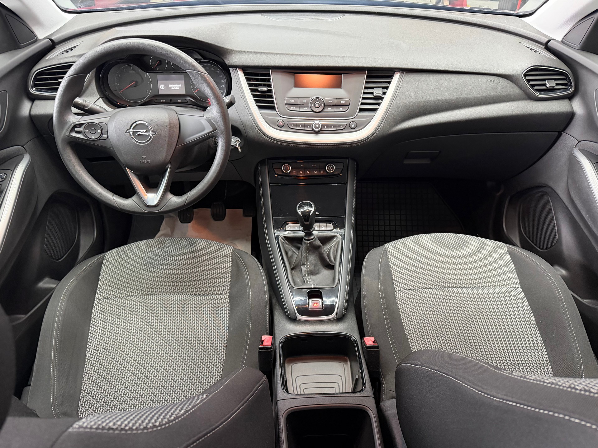 OPEL Grandland X 1.2i TP Grandland X-showroom-element-3