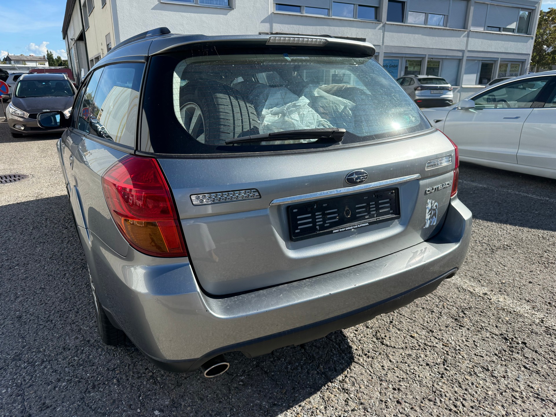 SUBARU Outback 2.5i AWD-image-11
