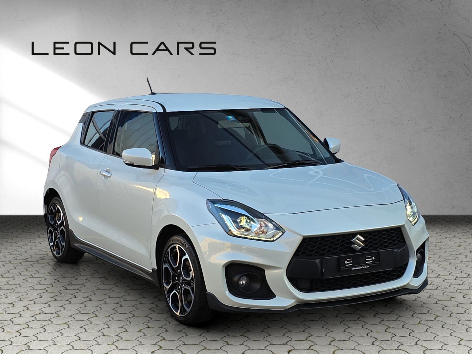 SUZUKI Swift Sport 1.4i 16V Compact Top Hybrid-showroom-element-2