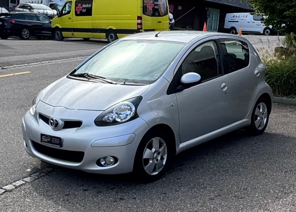 TOYOTA Aygo 1.0 Automat / Nur 77‘300 KM