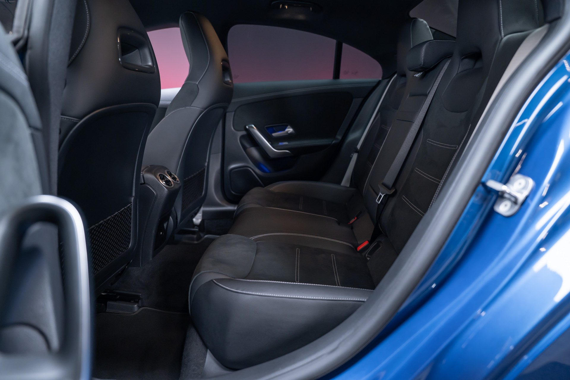 MERCEDES-BENZ CLA 200 AMG Line / Rückfahrkamera / Ambientebeleuchtung / Sitzheizung-image-15