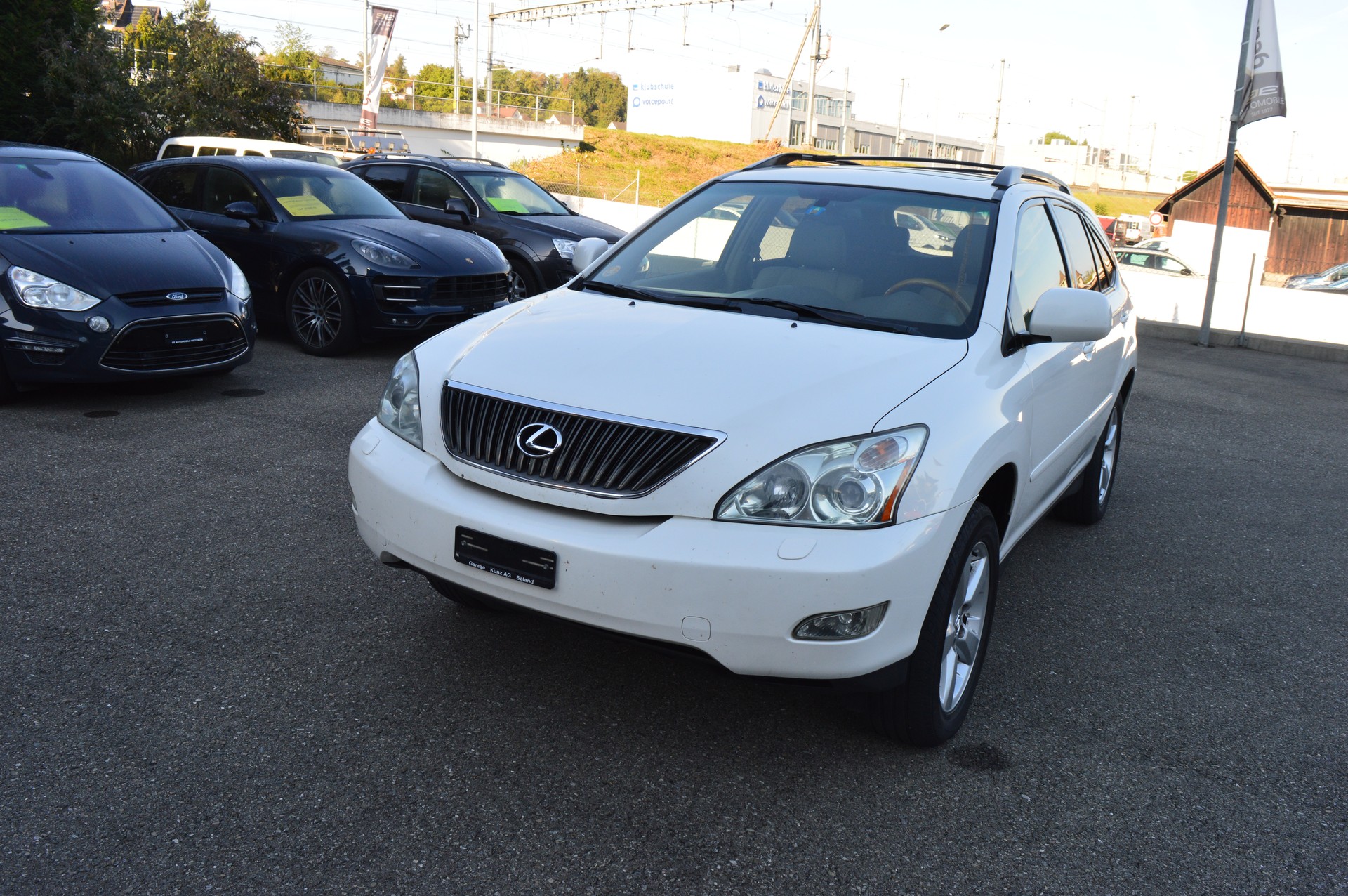 LEXUS 330