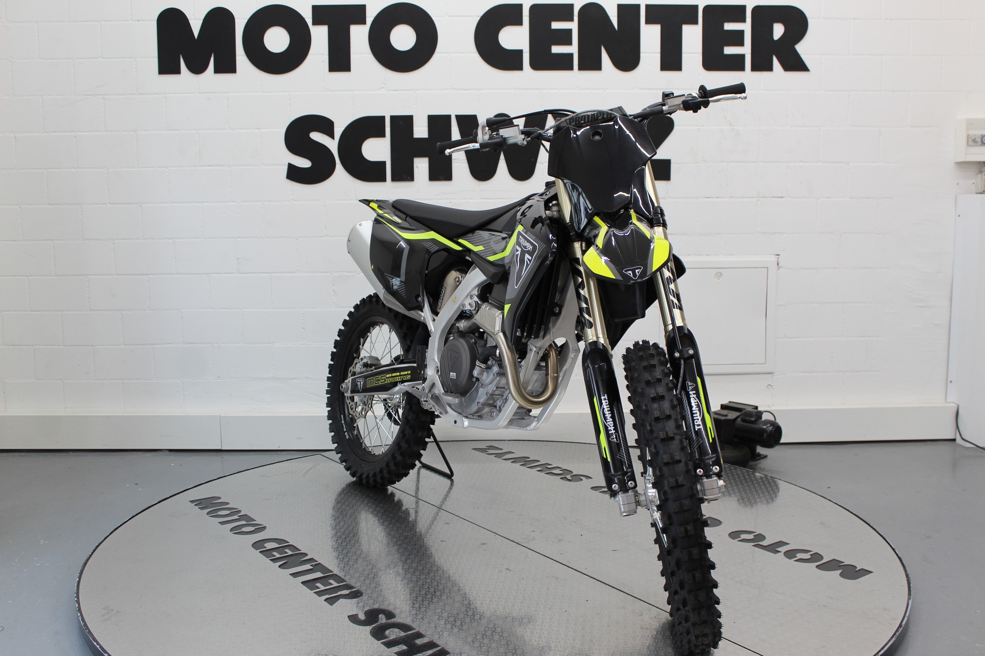 TRIUMPH TF-250X-image-2
