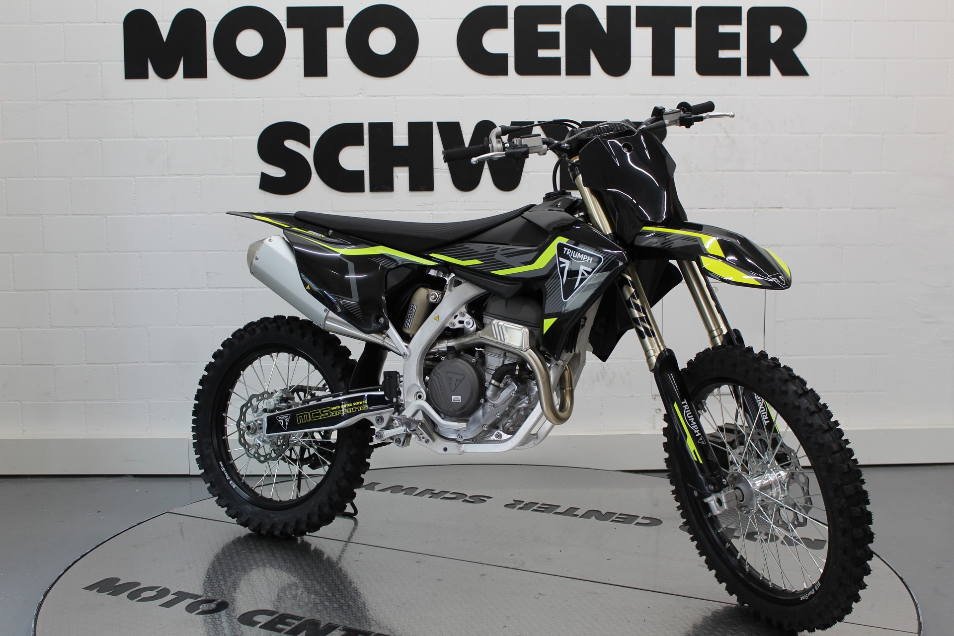 TRIUMPH TF-250X-image-1