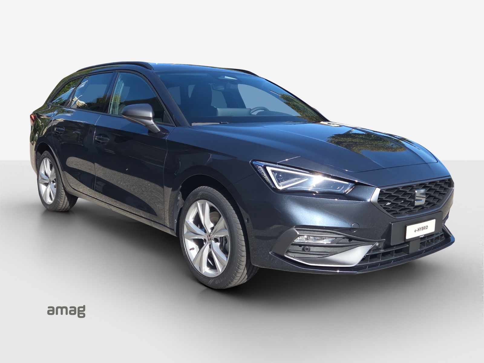 SEAT Leon ST 1.5 eHybrid pHEV DSG FR-image-5