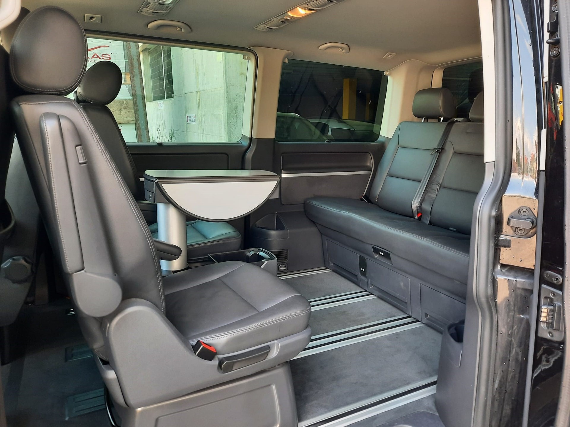 VW T5 Multivan 2.0 Bi-TDI CR Highline Premium 4x4-image-14