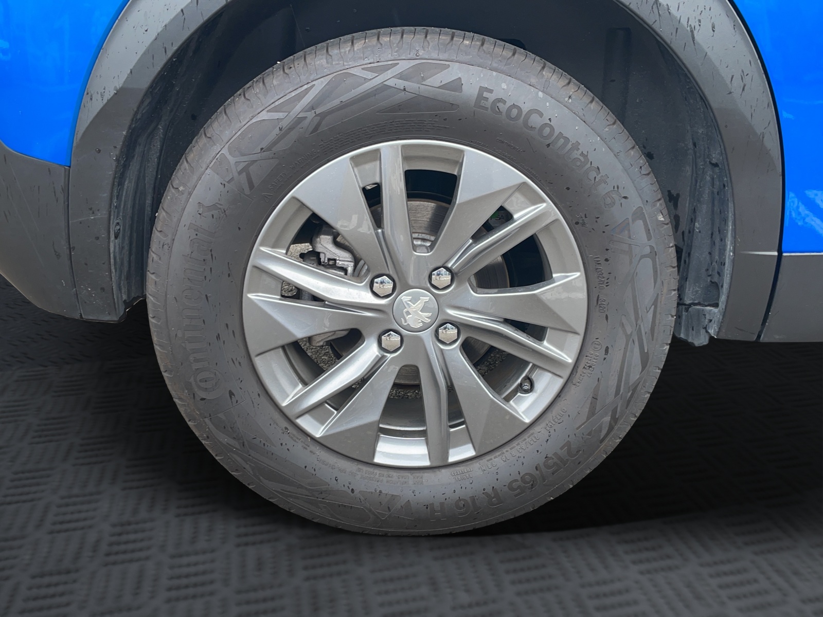 PEUGEOT 2008 e Active-image-9