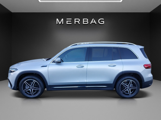 MERCEDES-BENZ EQB 300 4Matic AMG Line-image-3