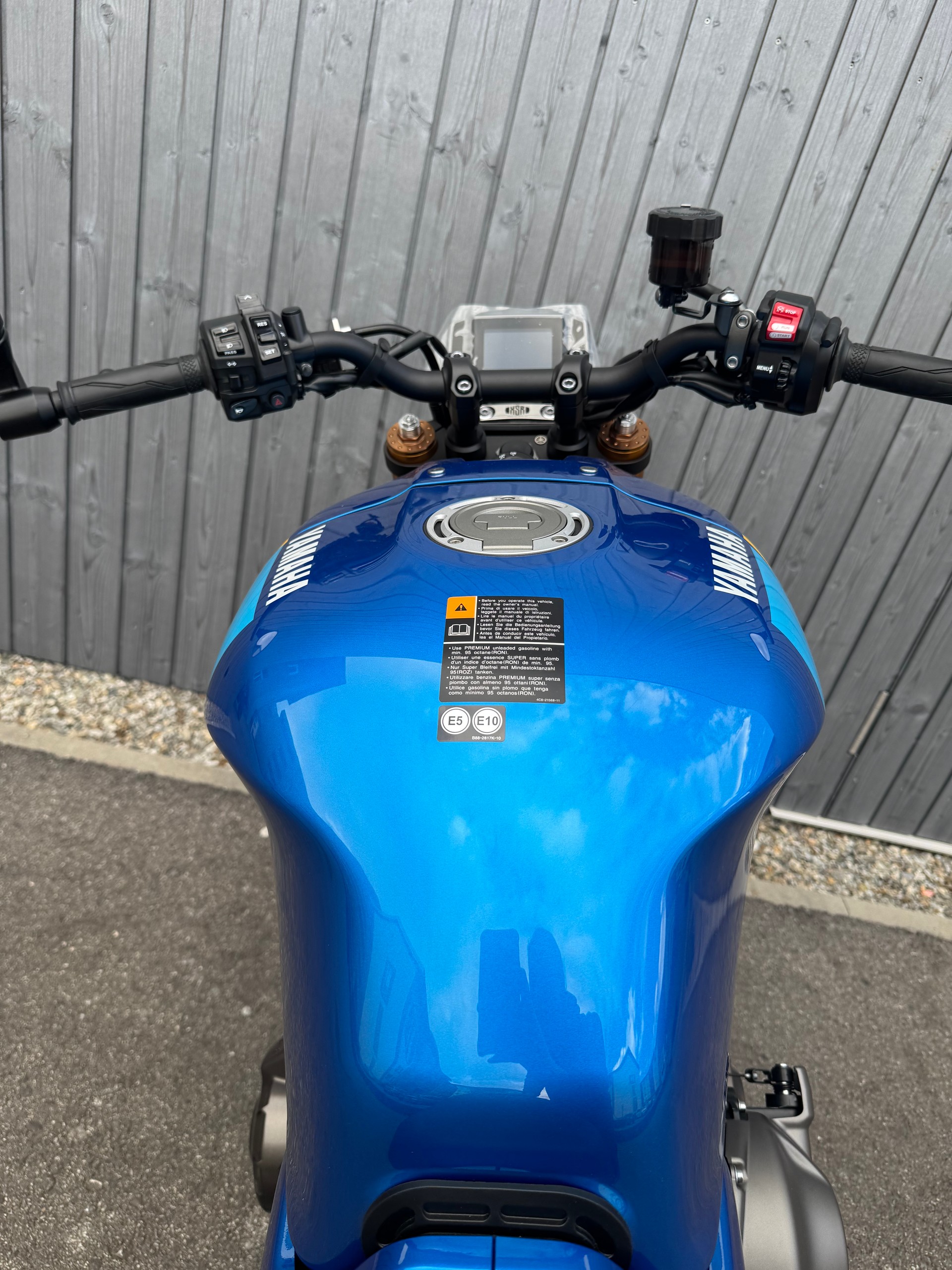 YAMAHA XSR 900-image-9