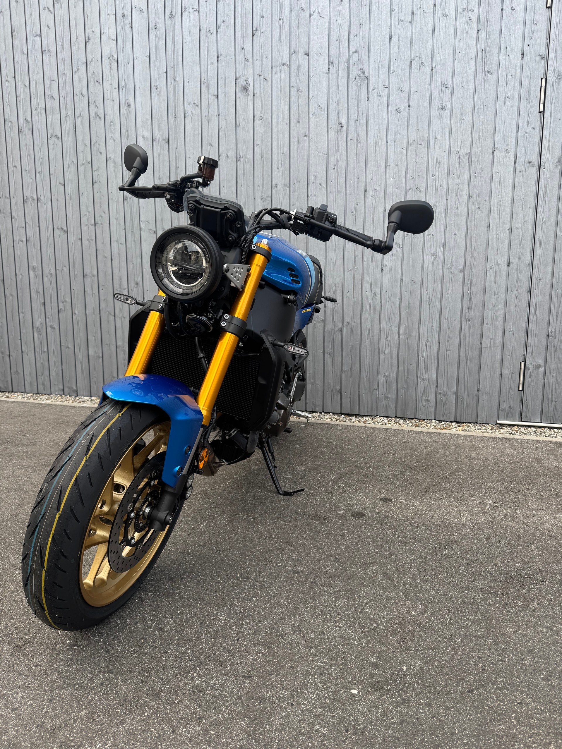 YAMAHA XSR 900-image-3