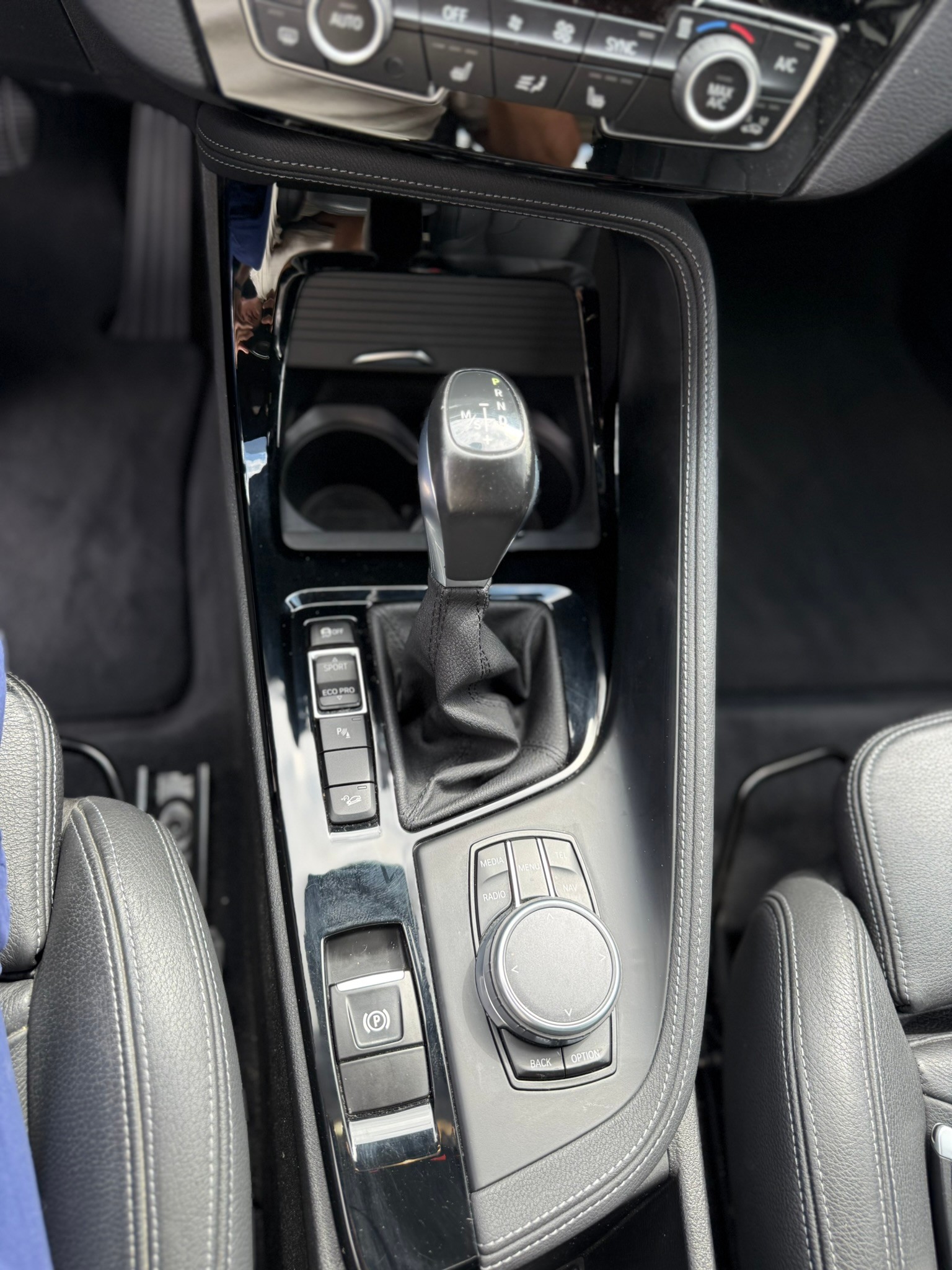 BMW X1 xDrive 25d xLine Steptronic-image-14