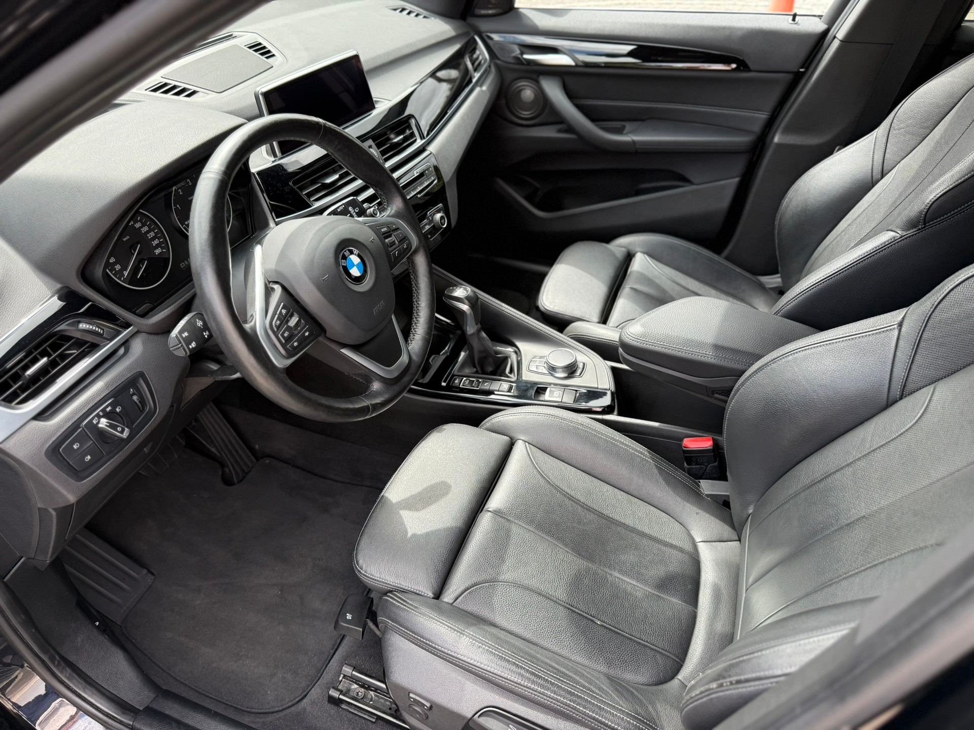 BMW X1 xDrive 25d xLine Steptronic-image-9