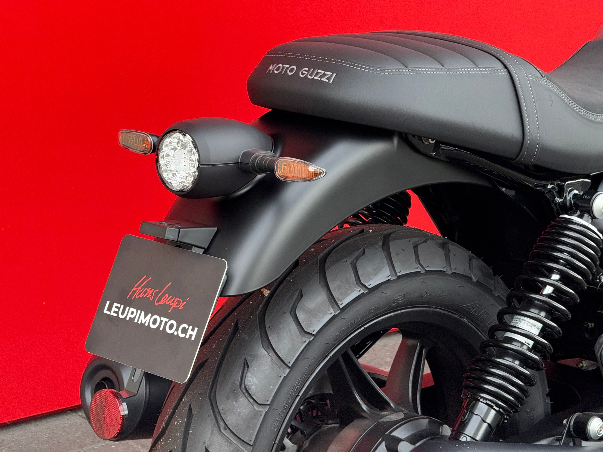 MOTO GUZZI V7 IV 850 Stone-image-7