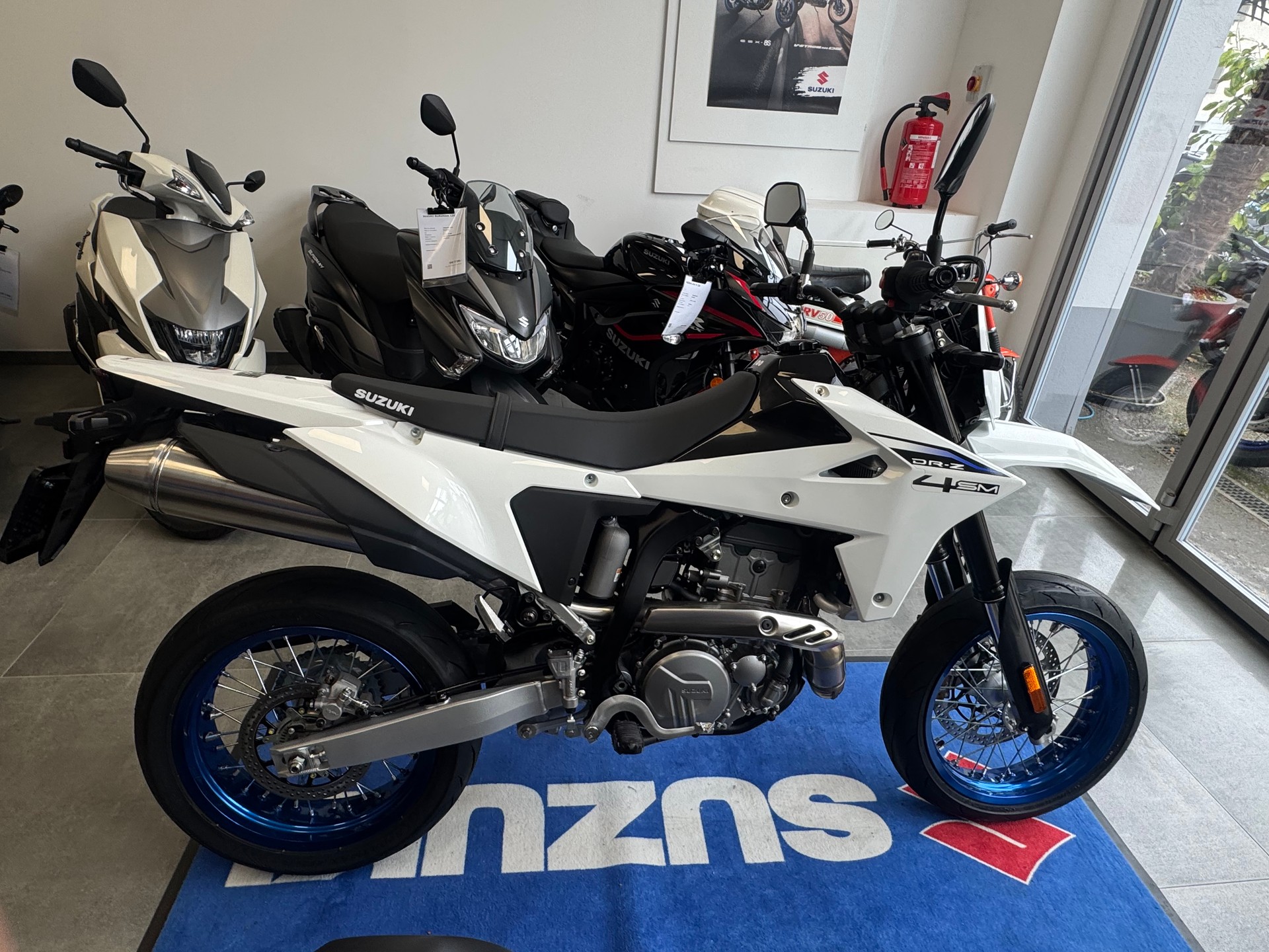 SUZUKI DR-Z 4 SM-image-1