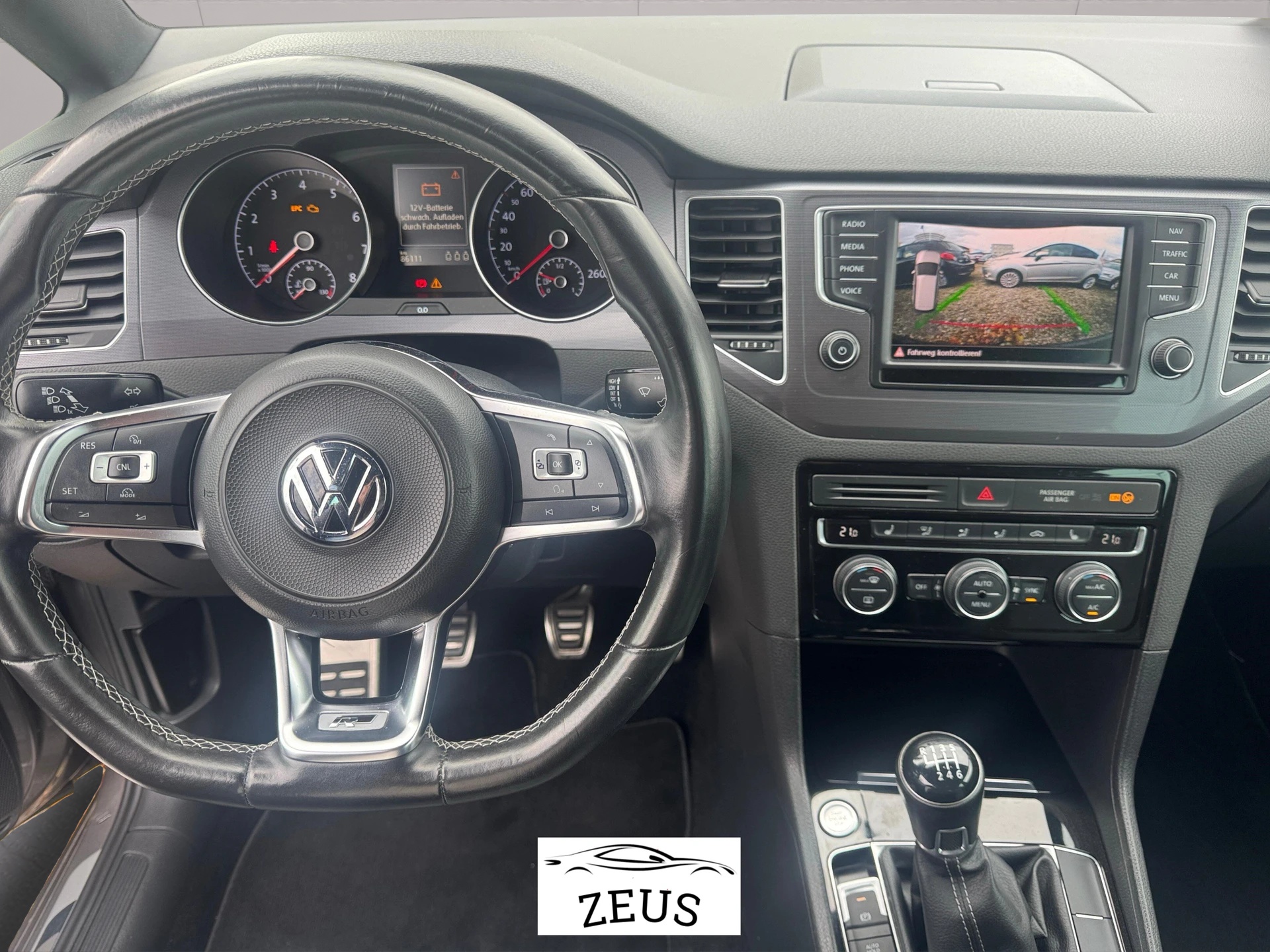 VW Golf Sportsvan 1.4 TSI Allstar R-Line-image-7