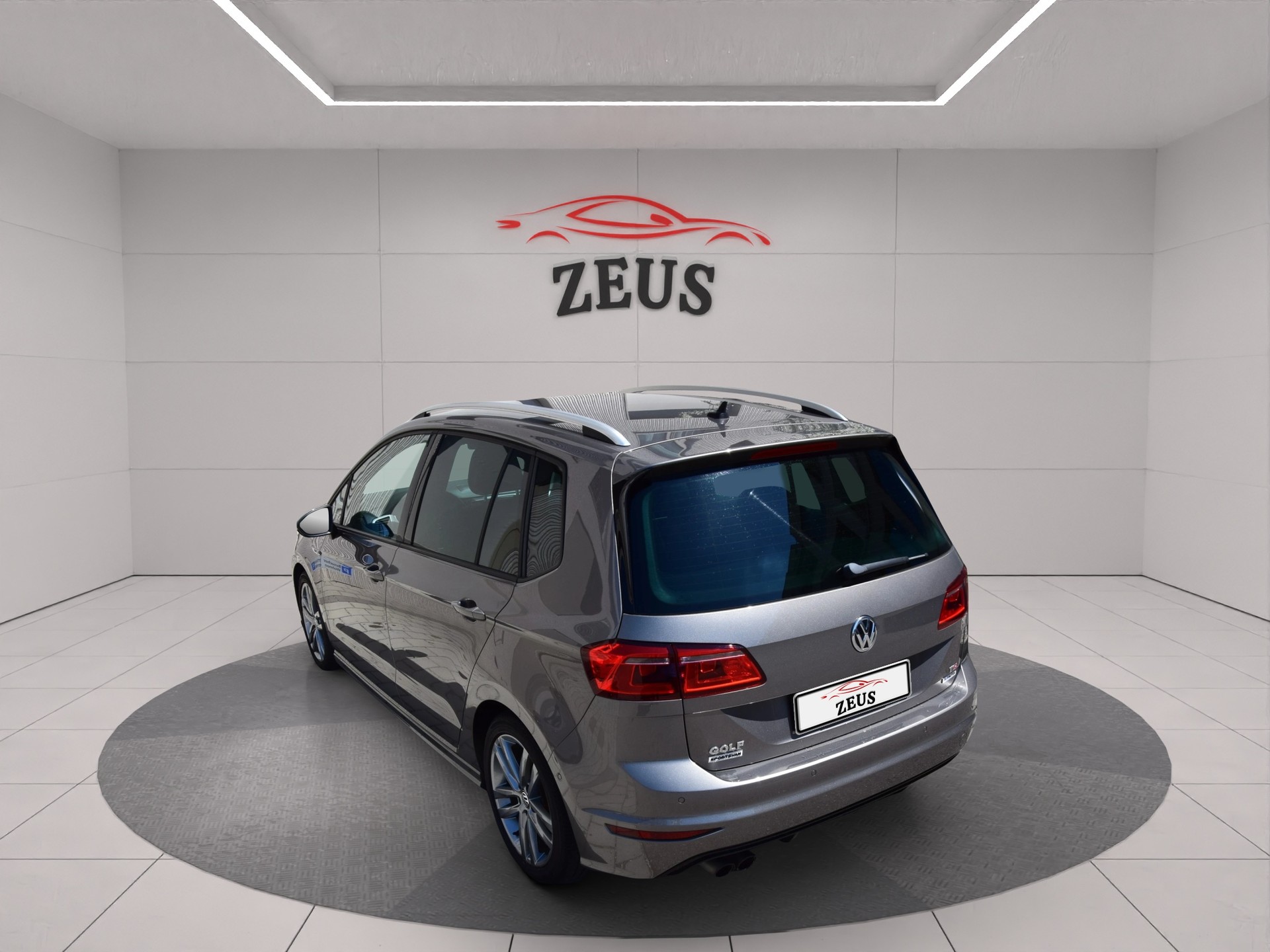 VW Golf Sportsvan 1.4 TSI Allstar R-Line-image-4