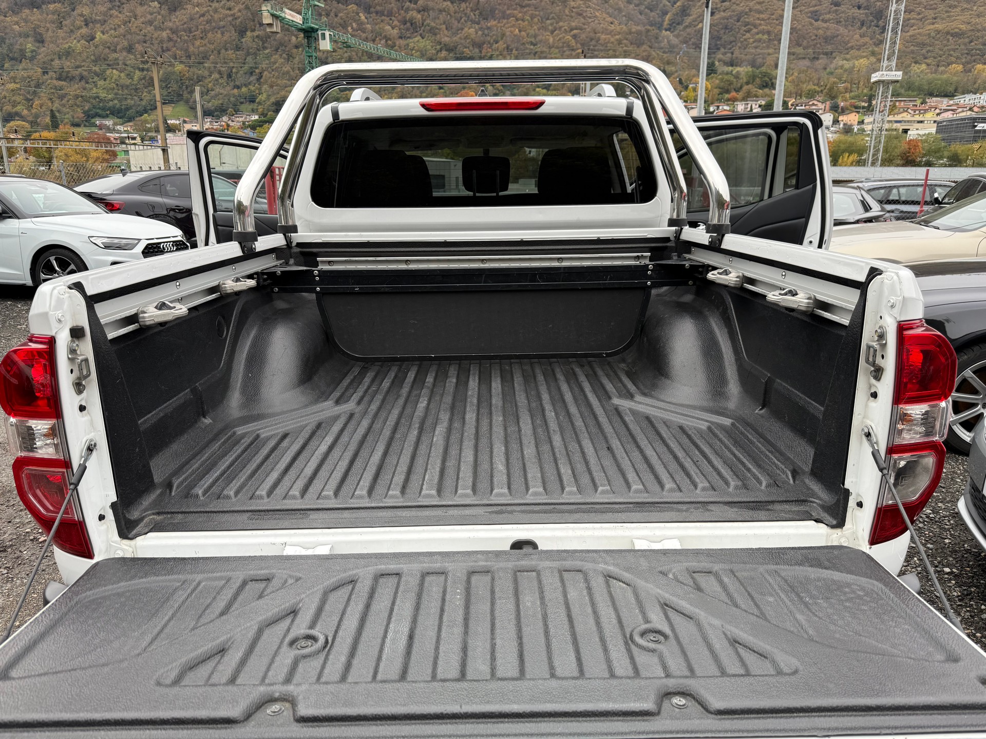 RENAULT Alaskan Doppel Cabin TwinTurbo dCi190 4WD Intens A-image-11