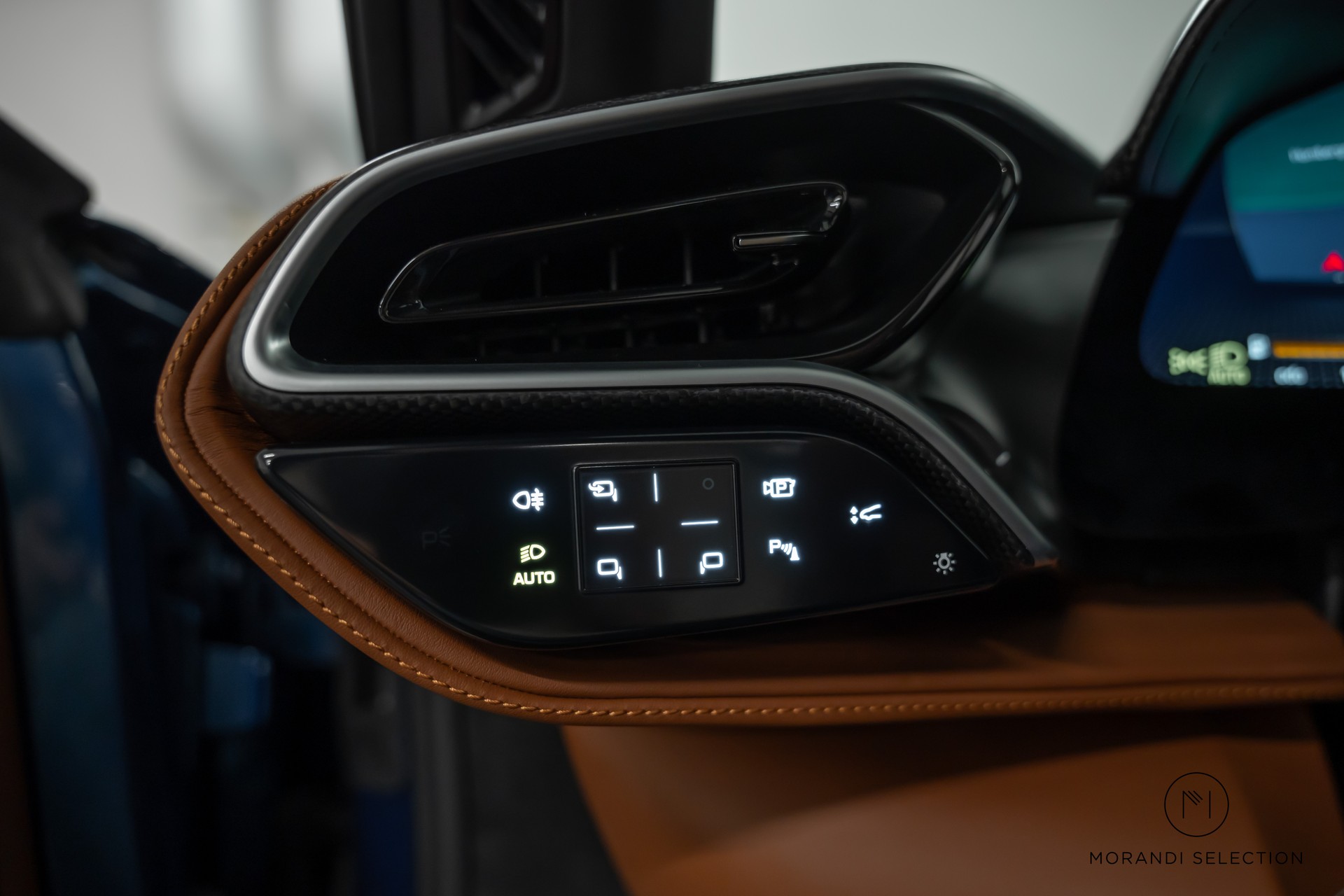 FERRARI 296 GTB 3.0 Turbo-image-22