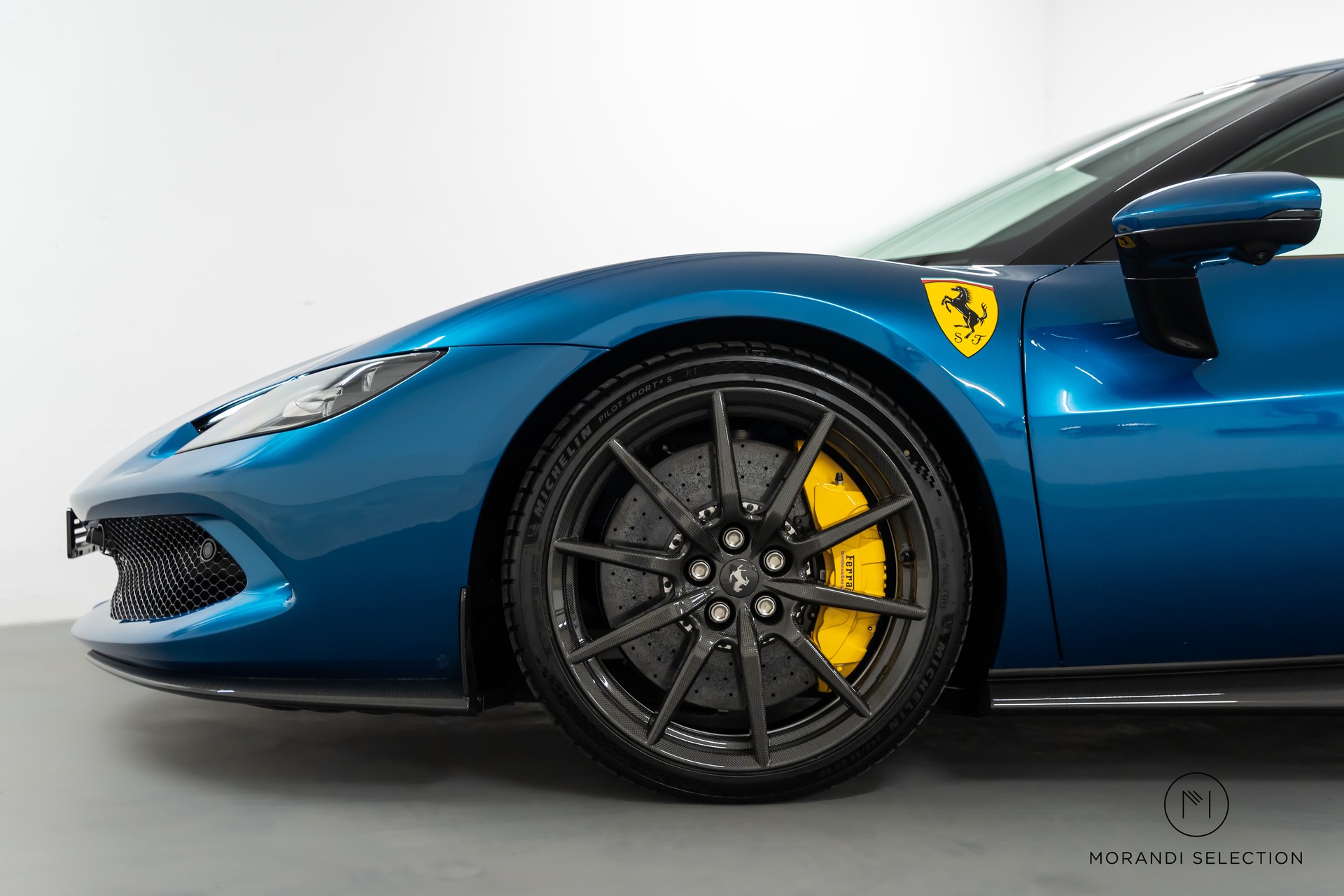 FERRARI 296 GTB 3.0 Turbo-image-5