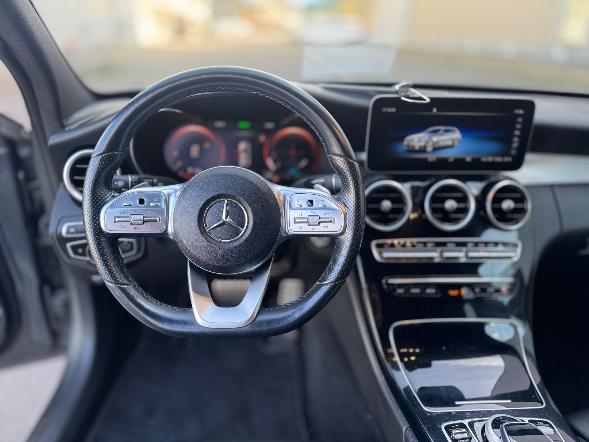MERCEDES-BENZ C 200 Swiss Star AMG Line 4M 9G-Tronic-image-7