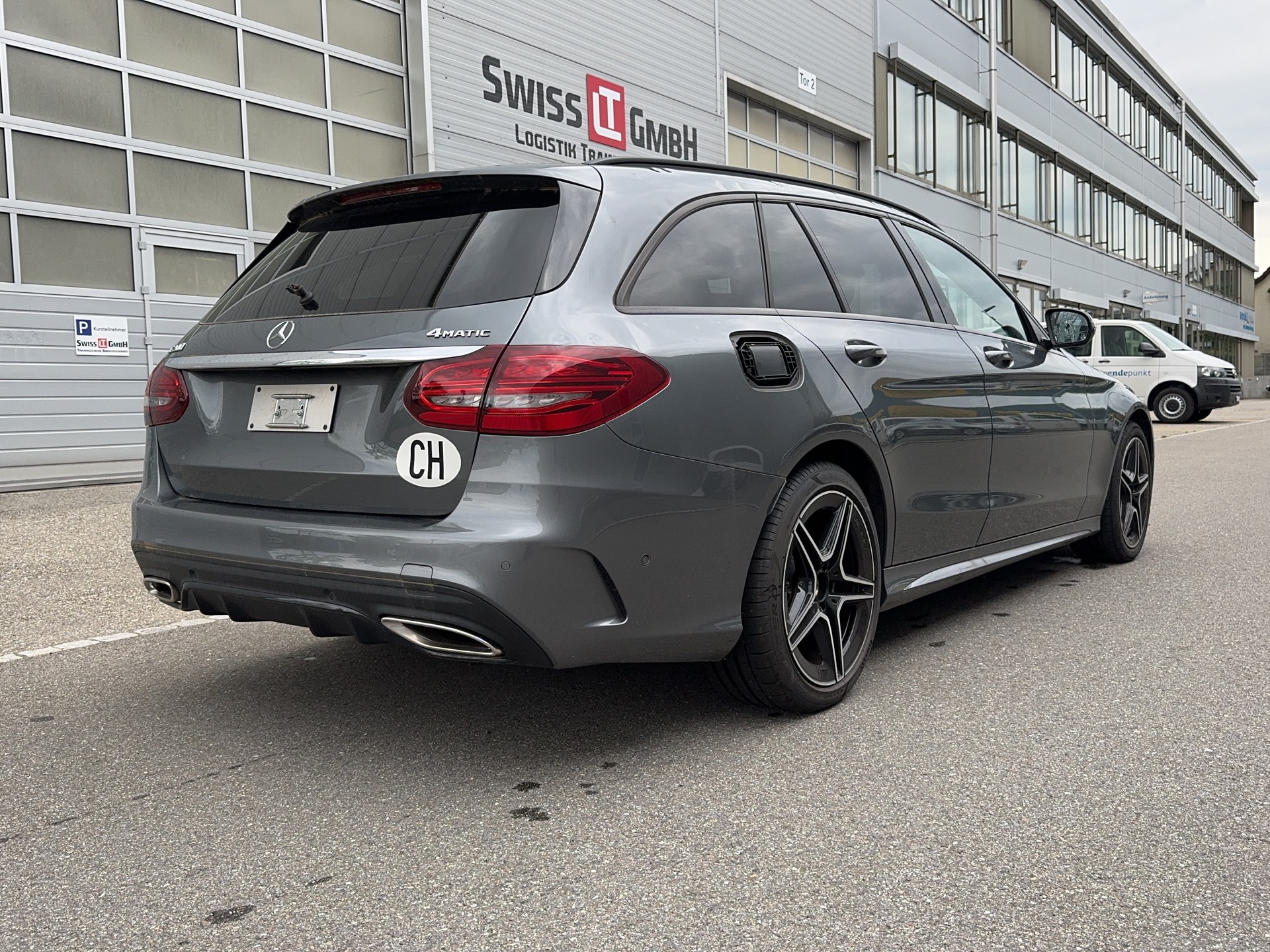 MERCEDES-BENZ C 200 Swiss Star AMG Line 4M 9G-Tronic-image-1