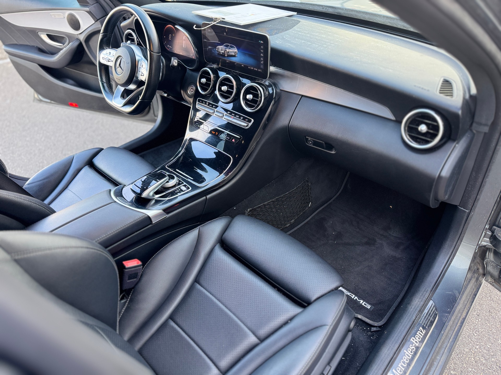 MERCEDES-BENZ C 200 Swiss Star AMG Line 4M 9G-Tronic-image-9