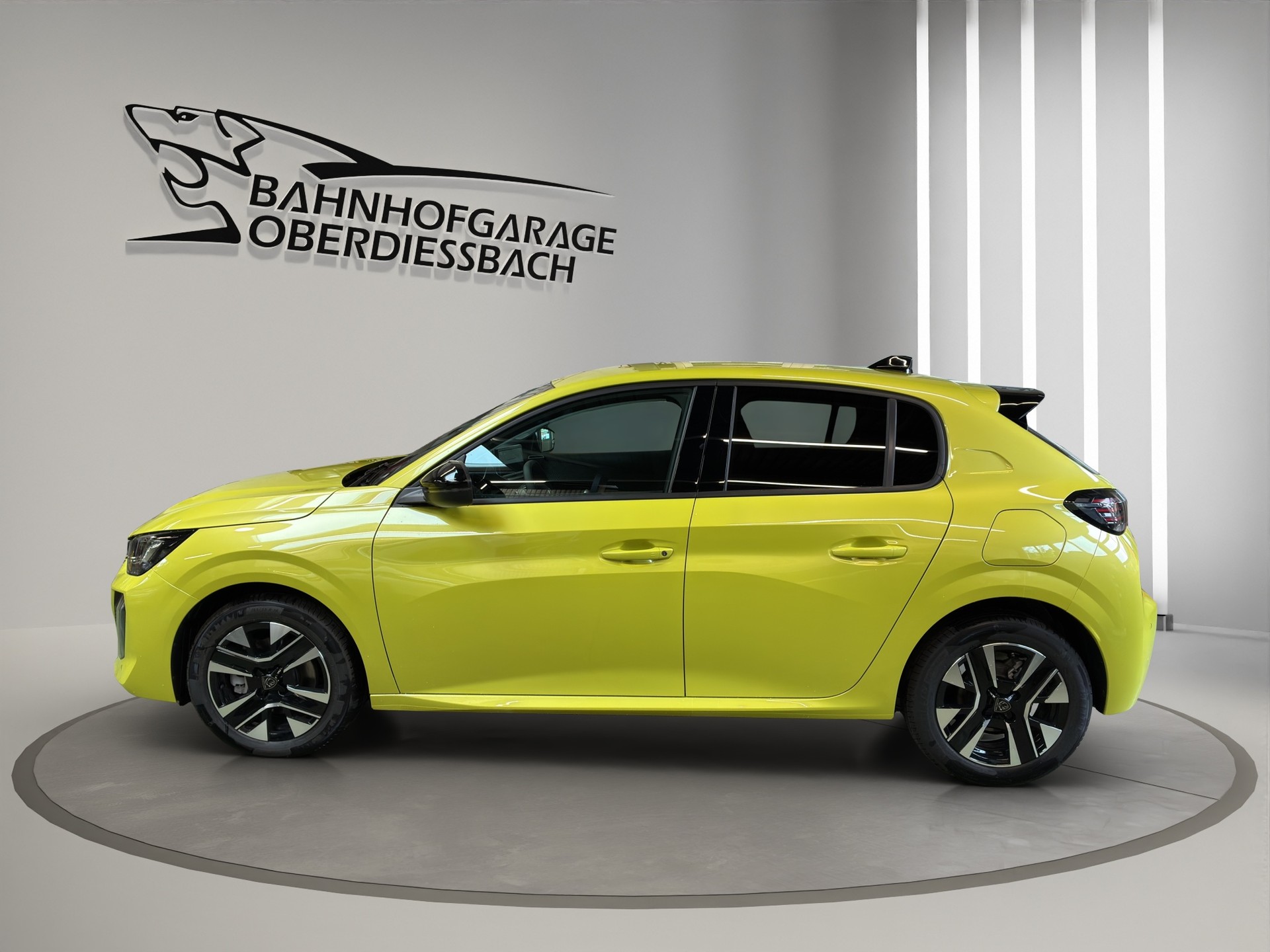 PEUGEOT 208 1.2 MHEV 110 Allure Premium-showroom-element-2