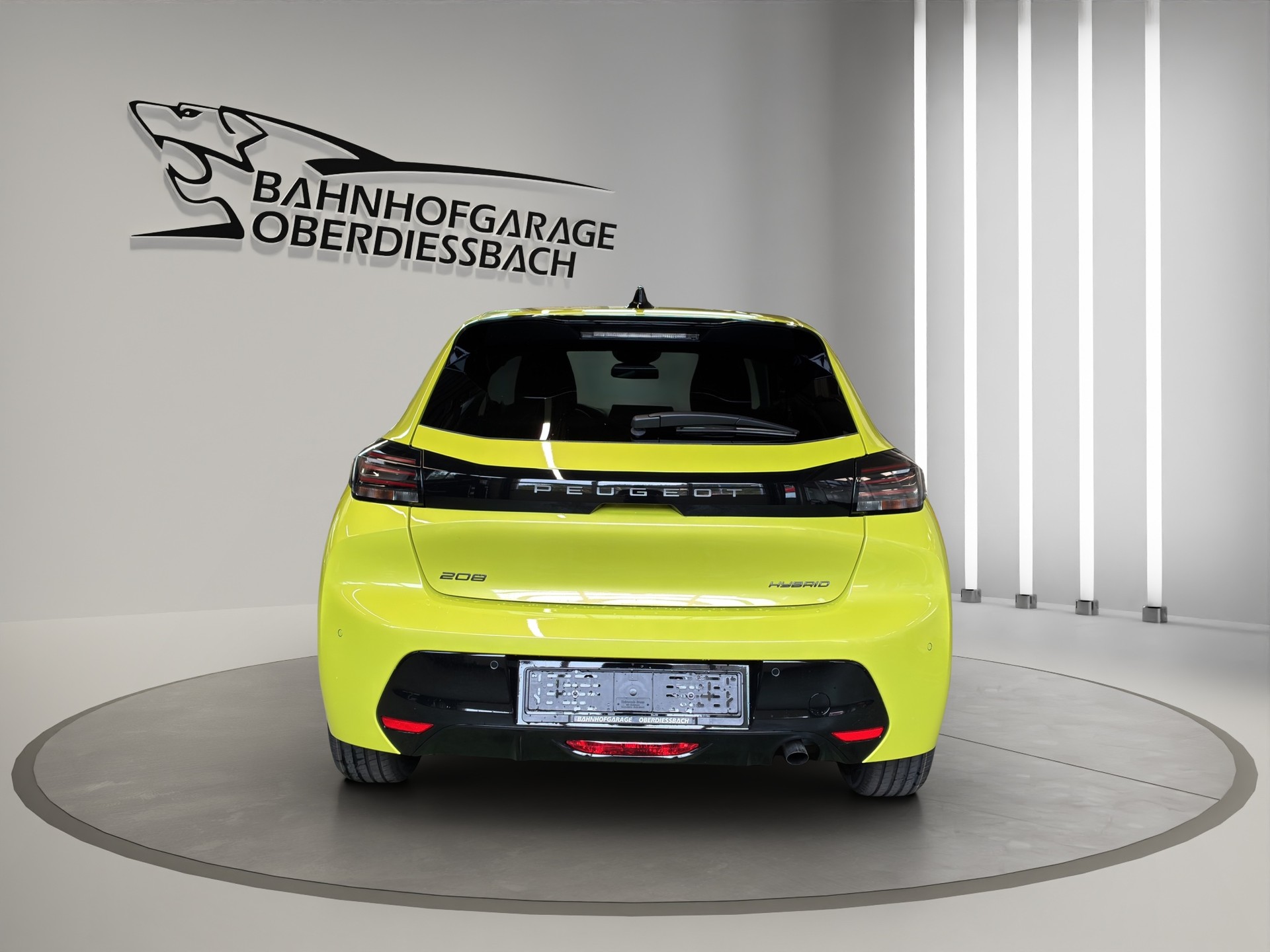 PEUGEOT 208 1.2 MHEV 110 Allure Premium-image-5