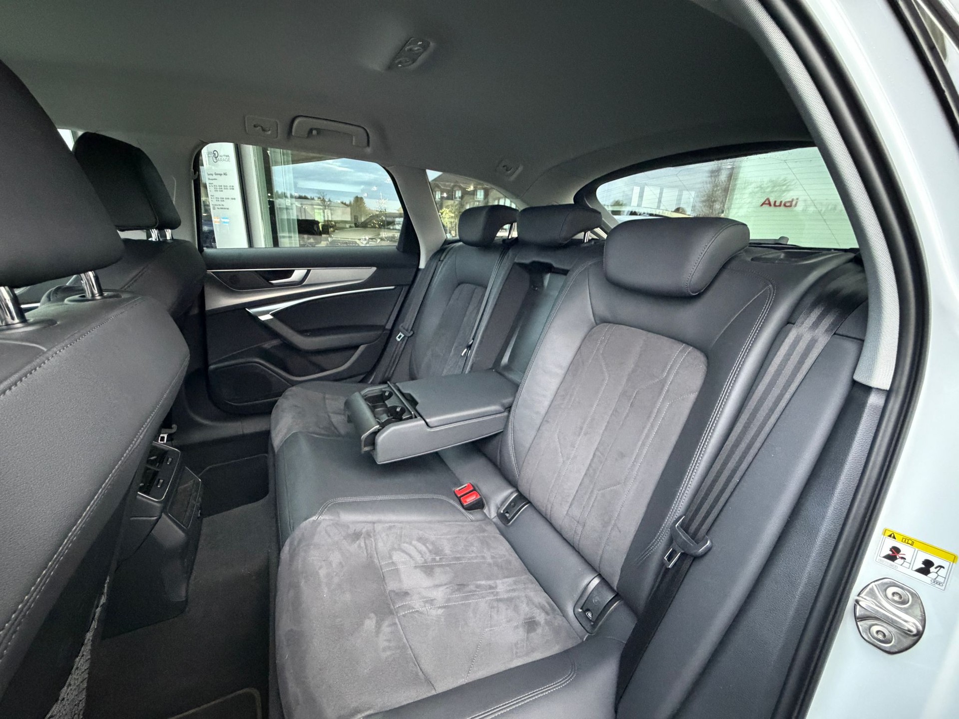 AUDI A6 Avant 45 TDI Sport quattro tiptronic-image-24