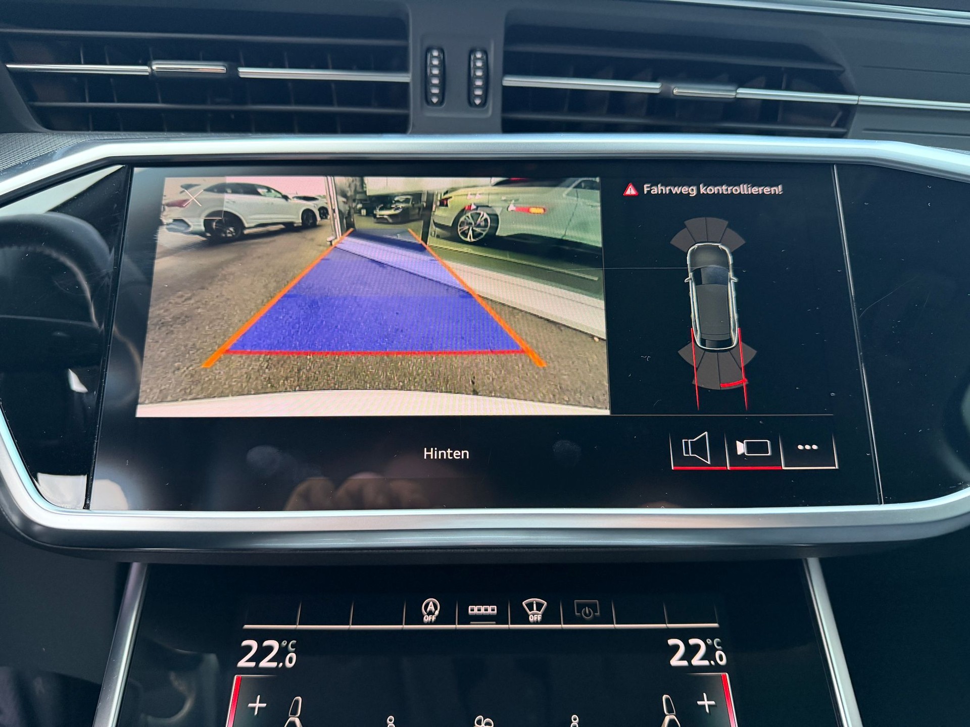 AUDI A6 Avant 45 TDI Sport quattro tiptronic-image-18