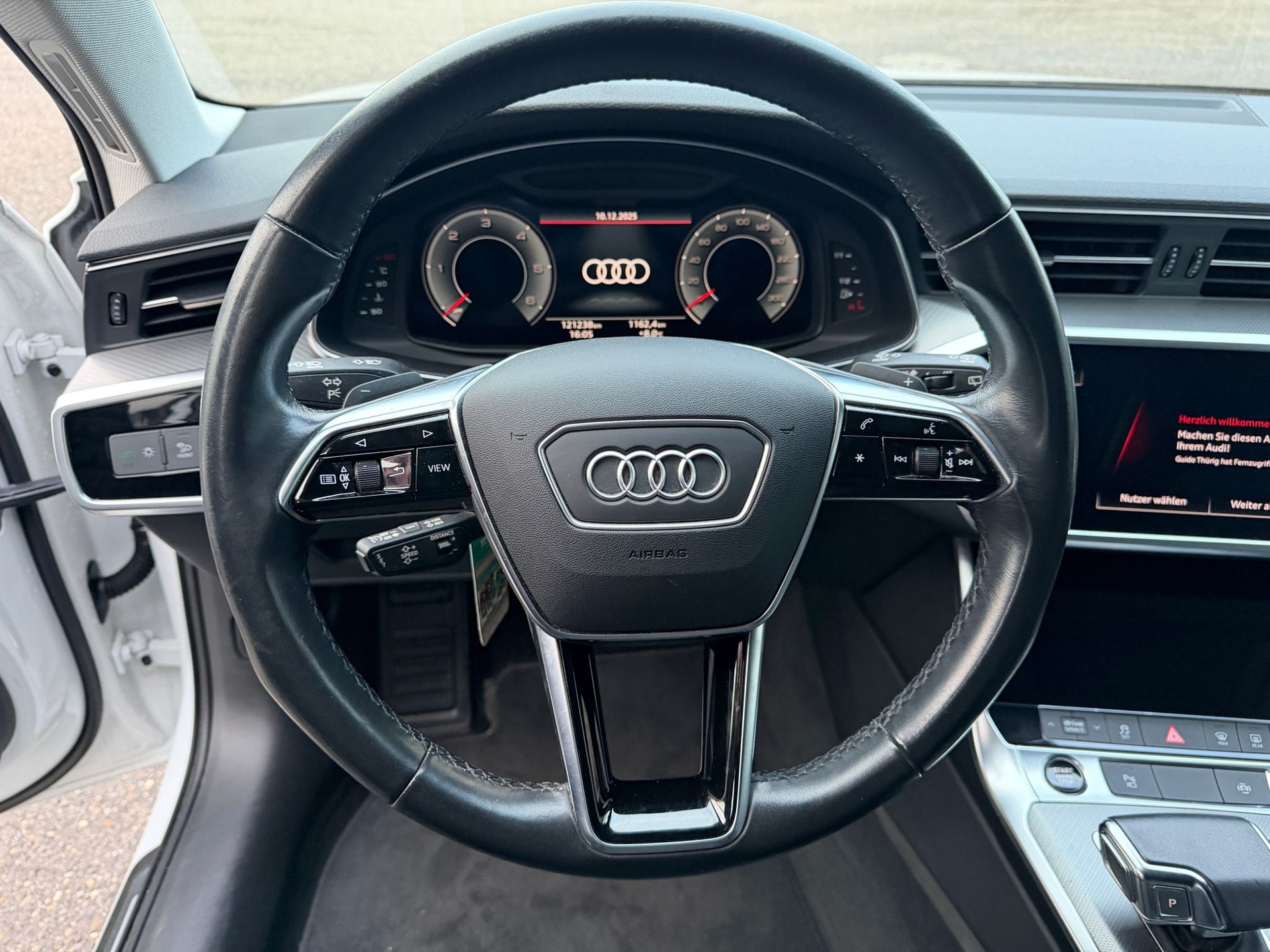 AUDI A6 Avant 45 TDI Sport quattro tiptronic-image-15