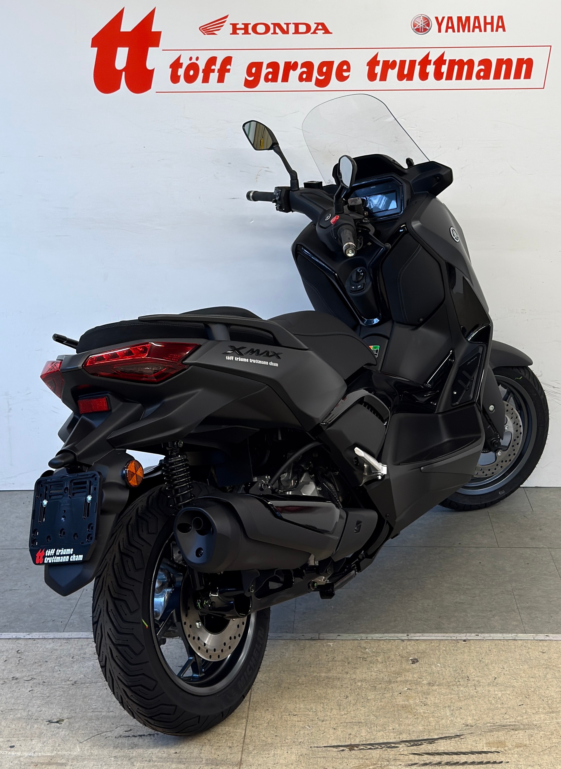 YAMAHA X-Max 300 Tech Max+-image-3
