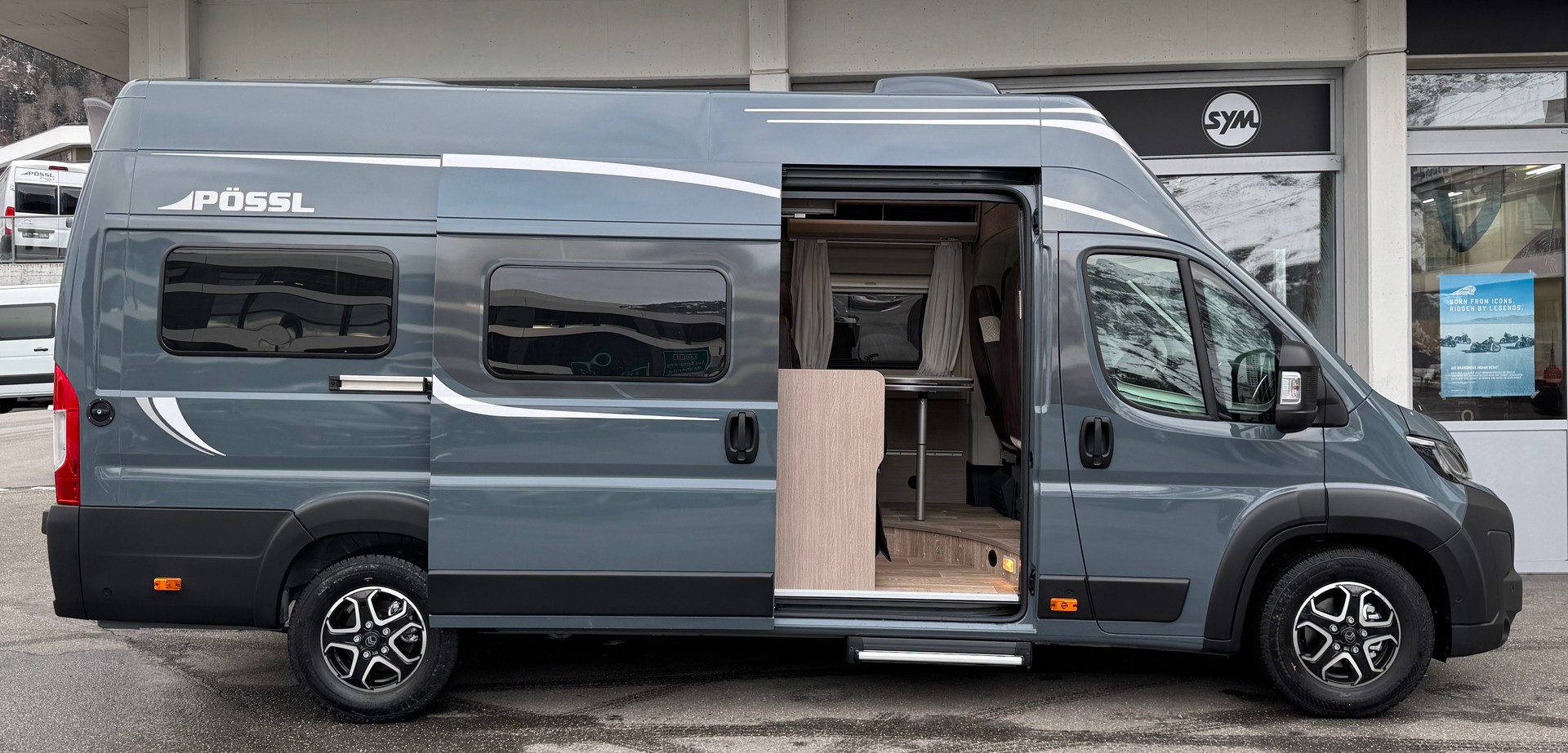PÖSSL Roadcruiser Revolution *Hubbett*-showroom-element-2