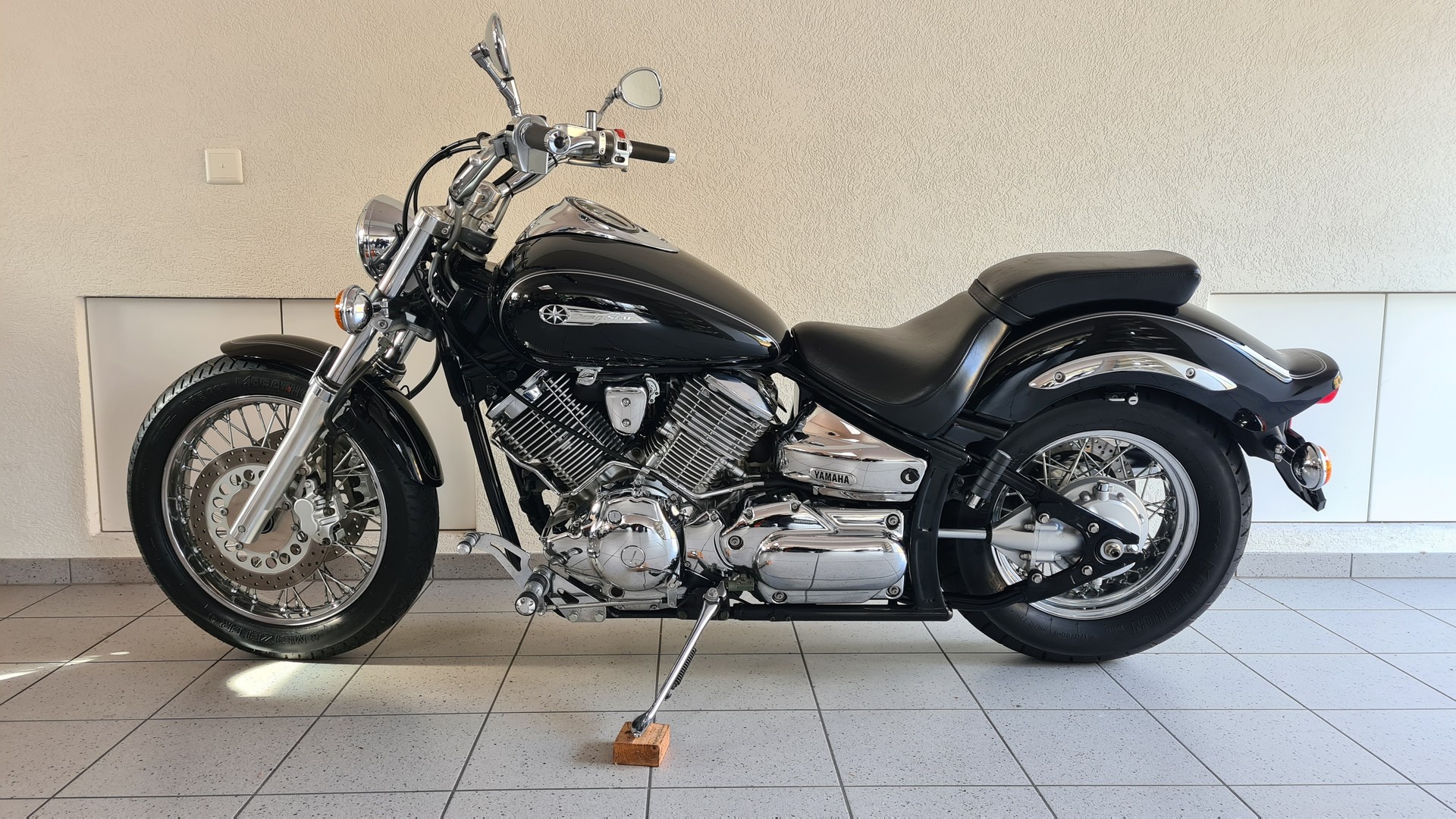 YAMAHA XVS 1100 Drag Star-image-3