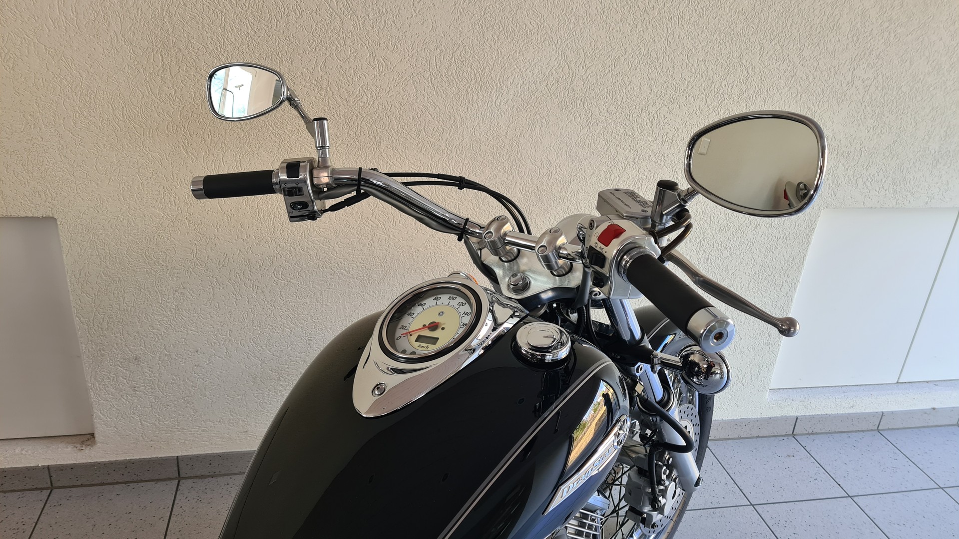 YAMAHA XVS 1100 Drag Star-image-6