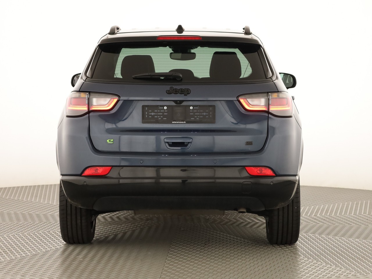 JEEP Compass 4x2 1.5 T MHEV Swiss Limited-image-4