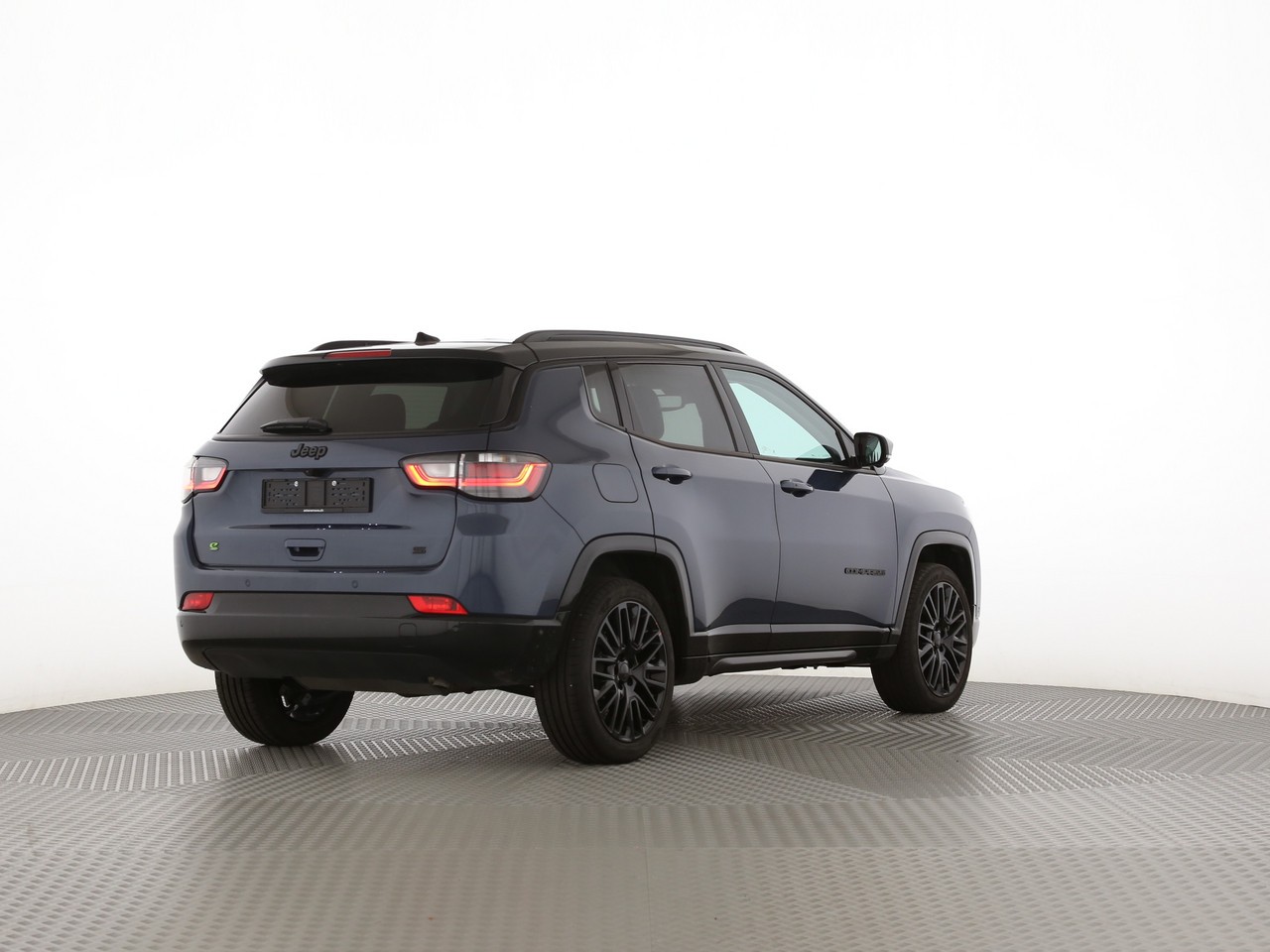 JEEP Compass 4x2 1.5 T MHEV Swiss Limited-image-1