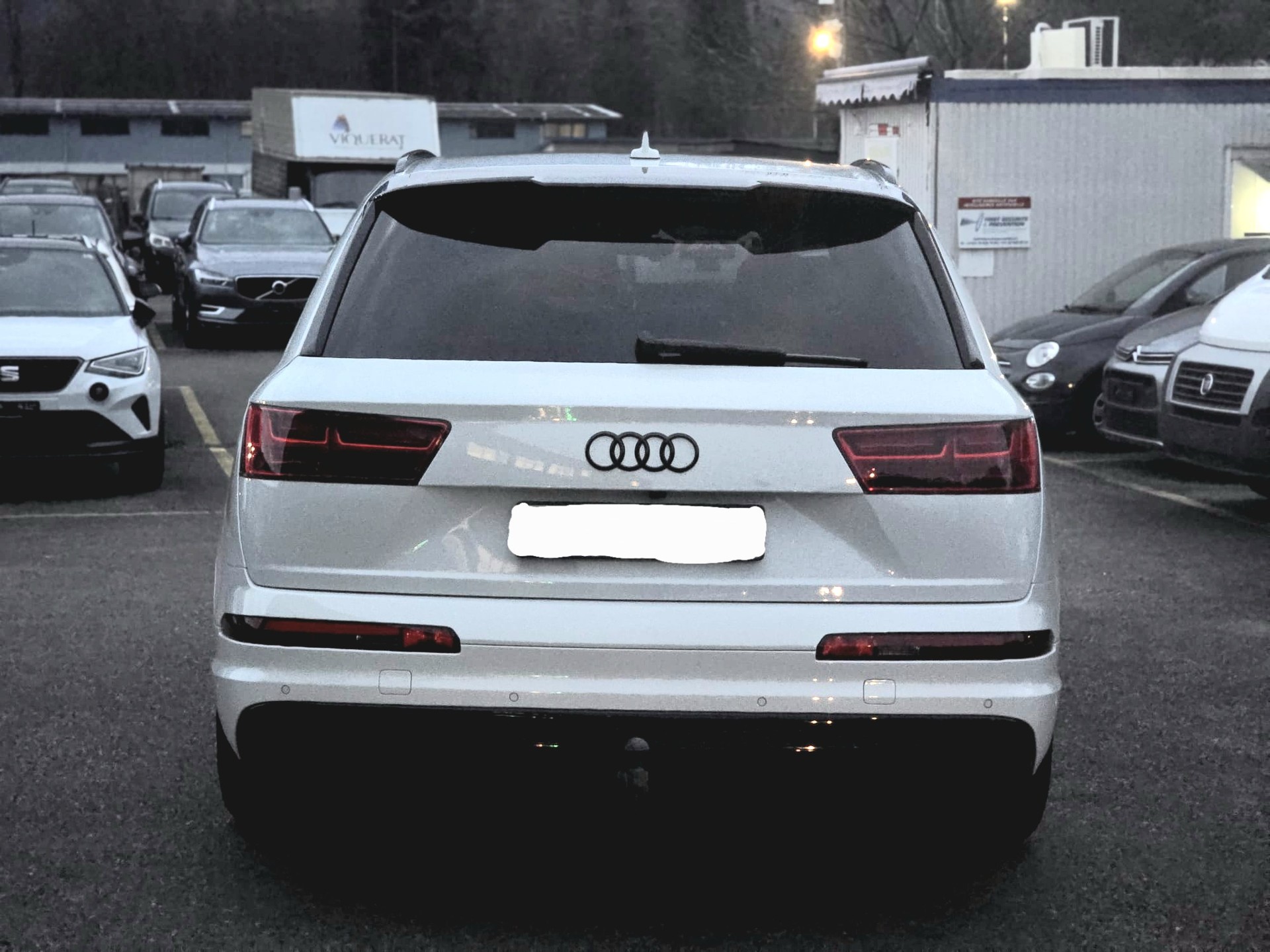 AUDI SQ7 4.0 TDI quattro tiptronic-image-6