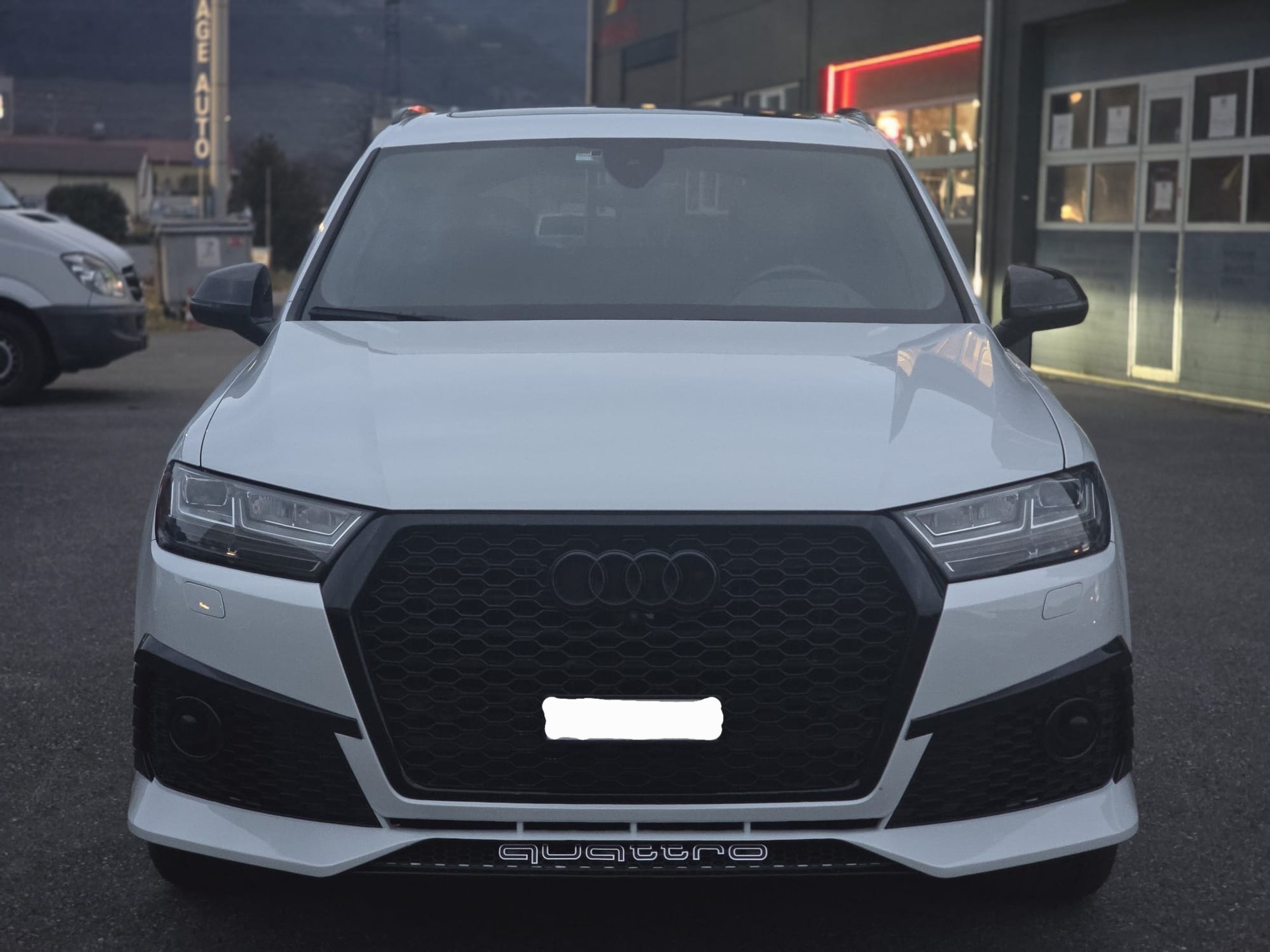 AUDI SQ7 4.0 TDI quattro tiptronic