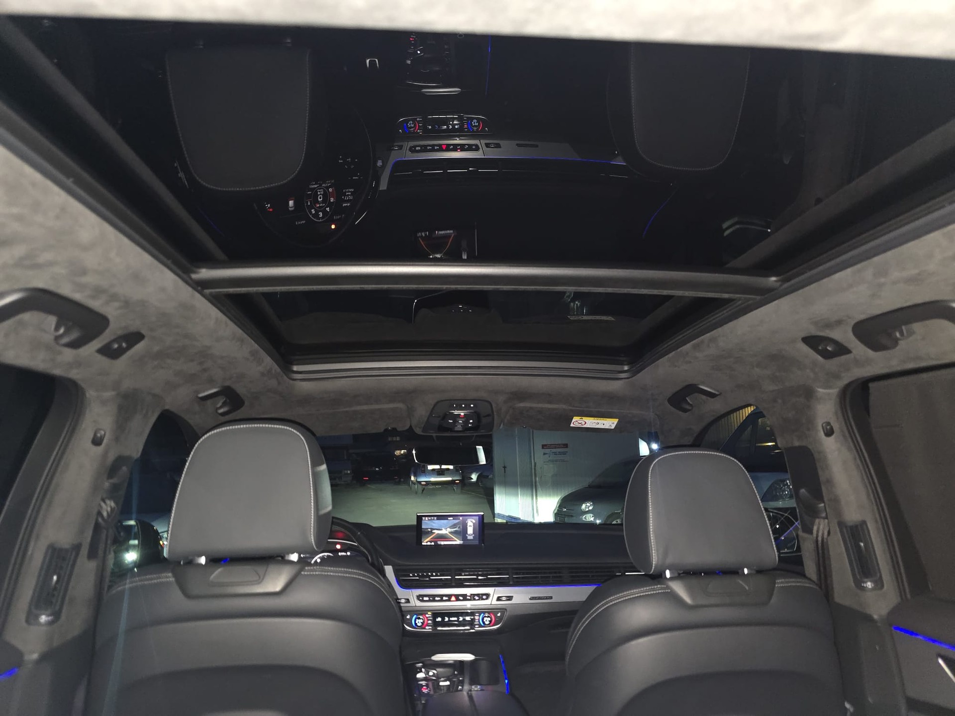 AUDI SQ7 4.0 TDI quattro tiptronic-image-19